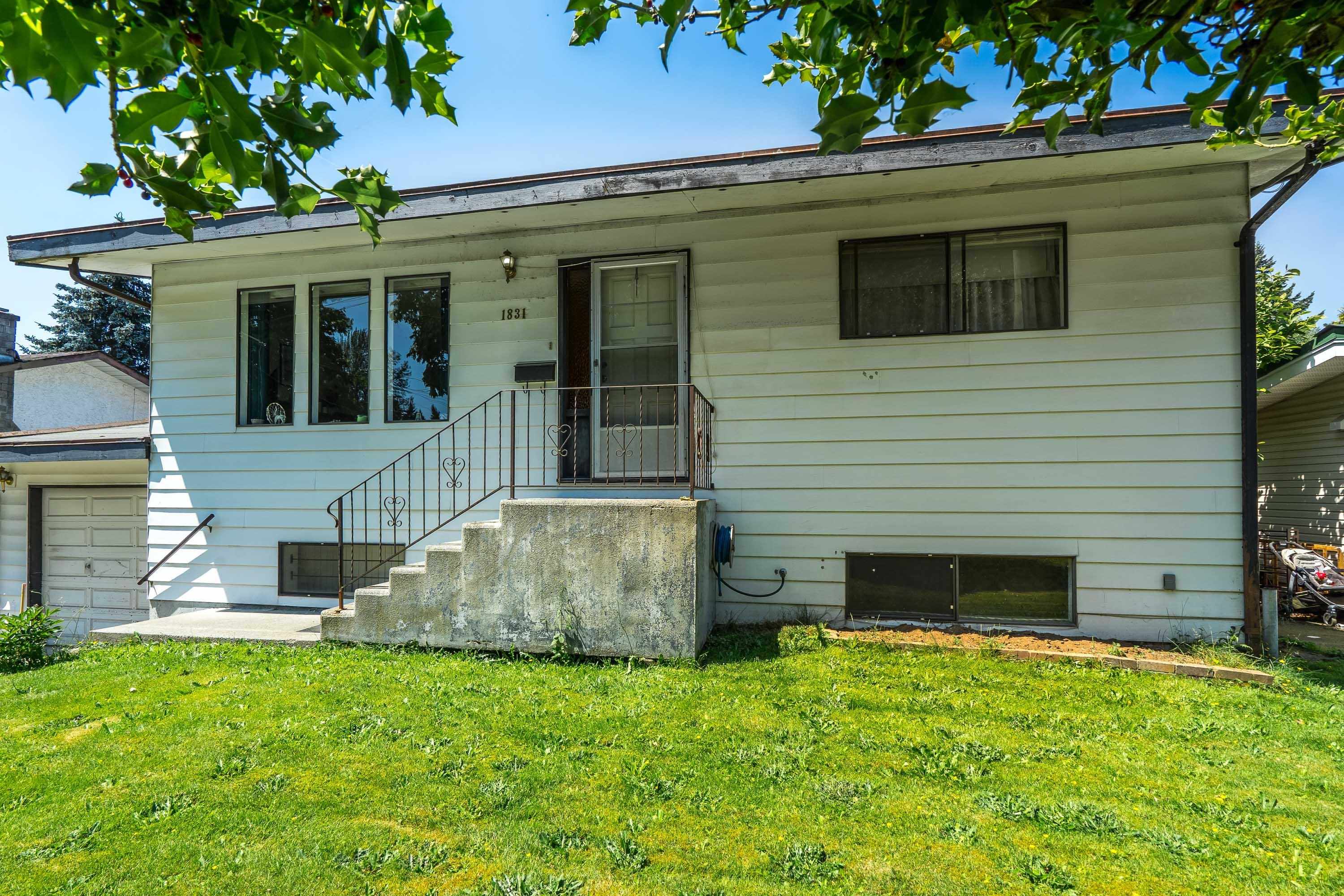 1831 Mckenzie Road, Abbotsford, BC V2S 3Z2