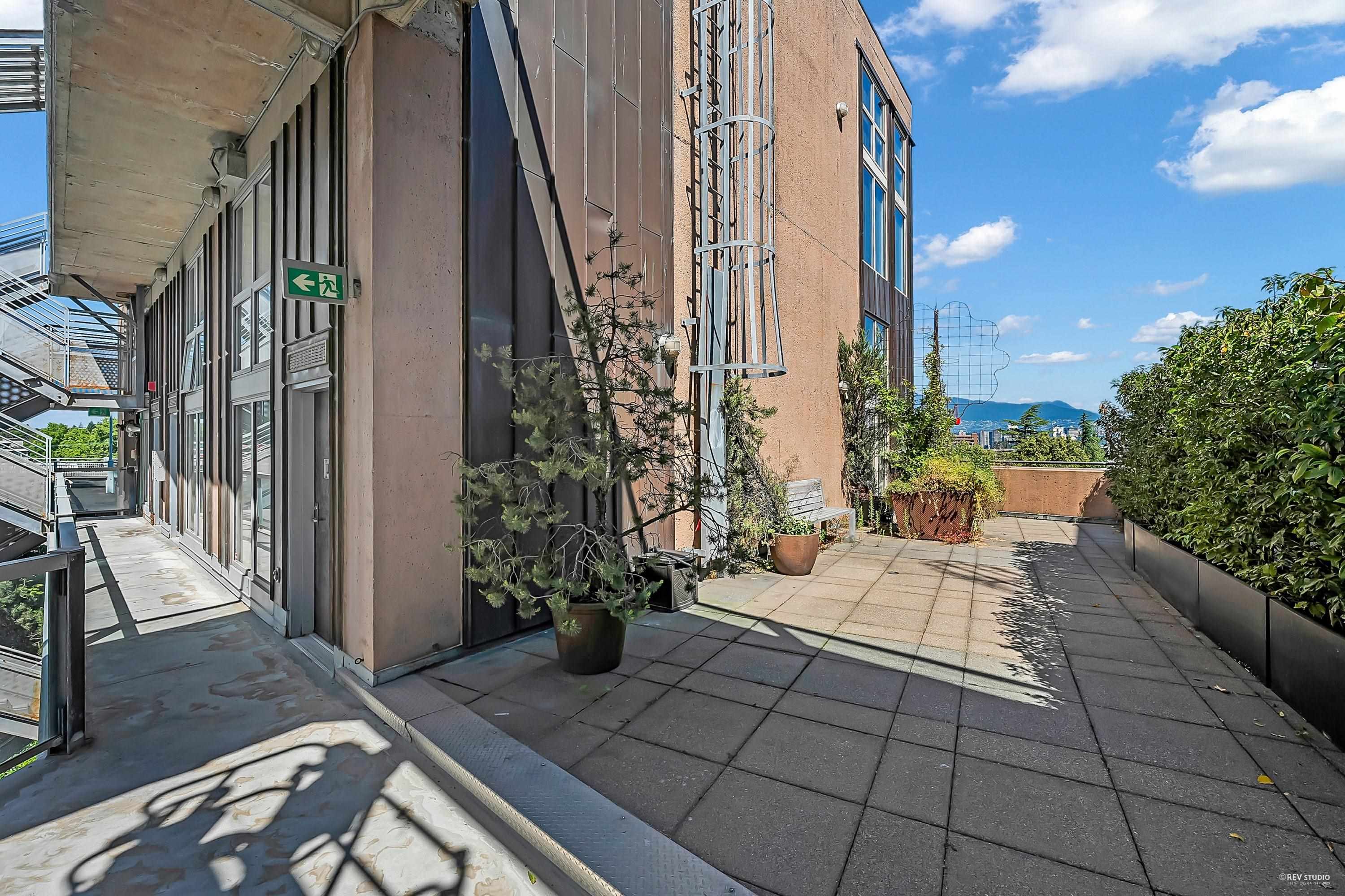 1529 West 6th Avenue #404, Vancouver, BC V6J 1R1