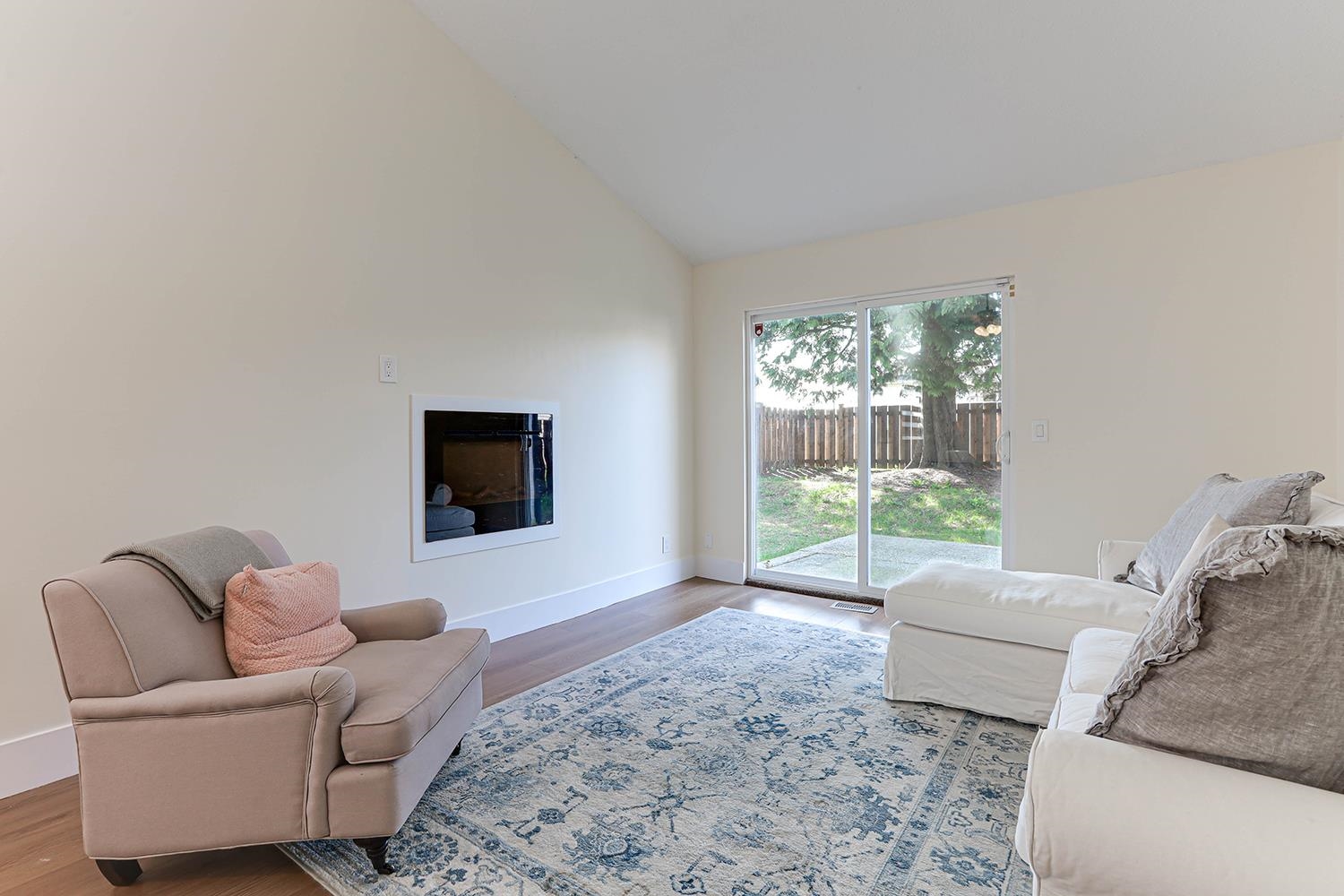 76b Avenue, Surrey, BC V3W 7W6