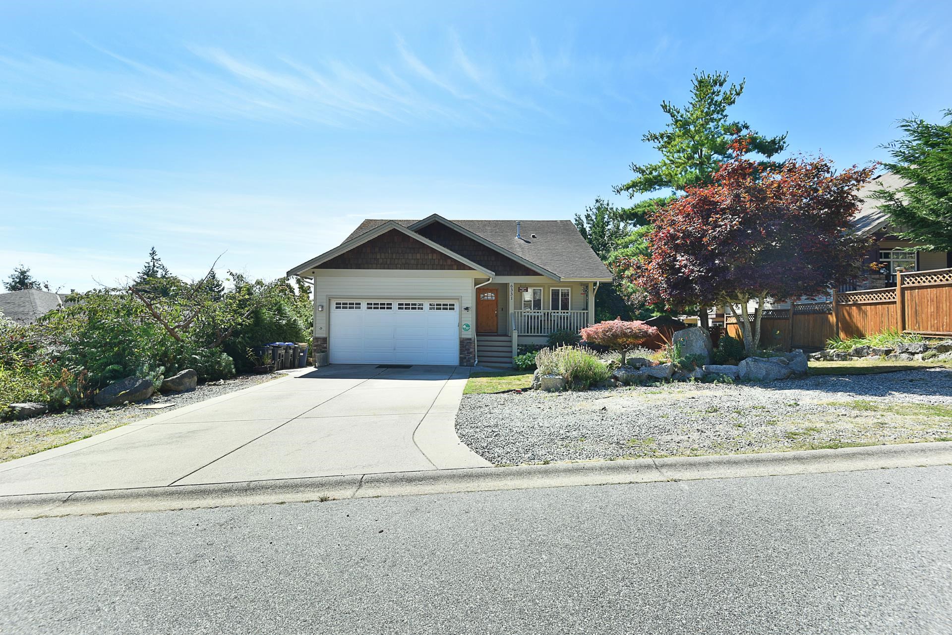 6331 Samron Road, Sechelt, BC V7Z 0N6
