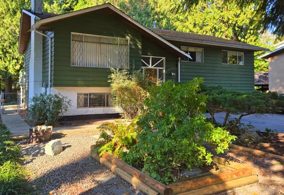 26 Avenue, Surrey, BC V4A 2K6