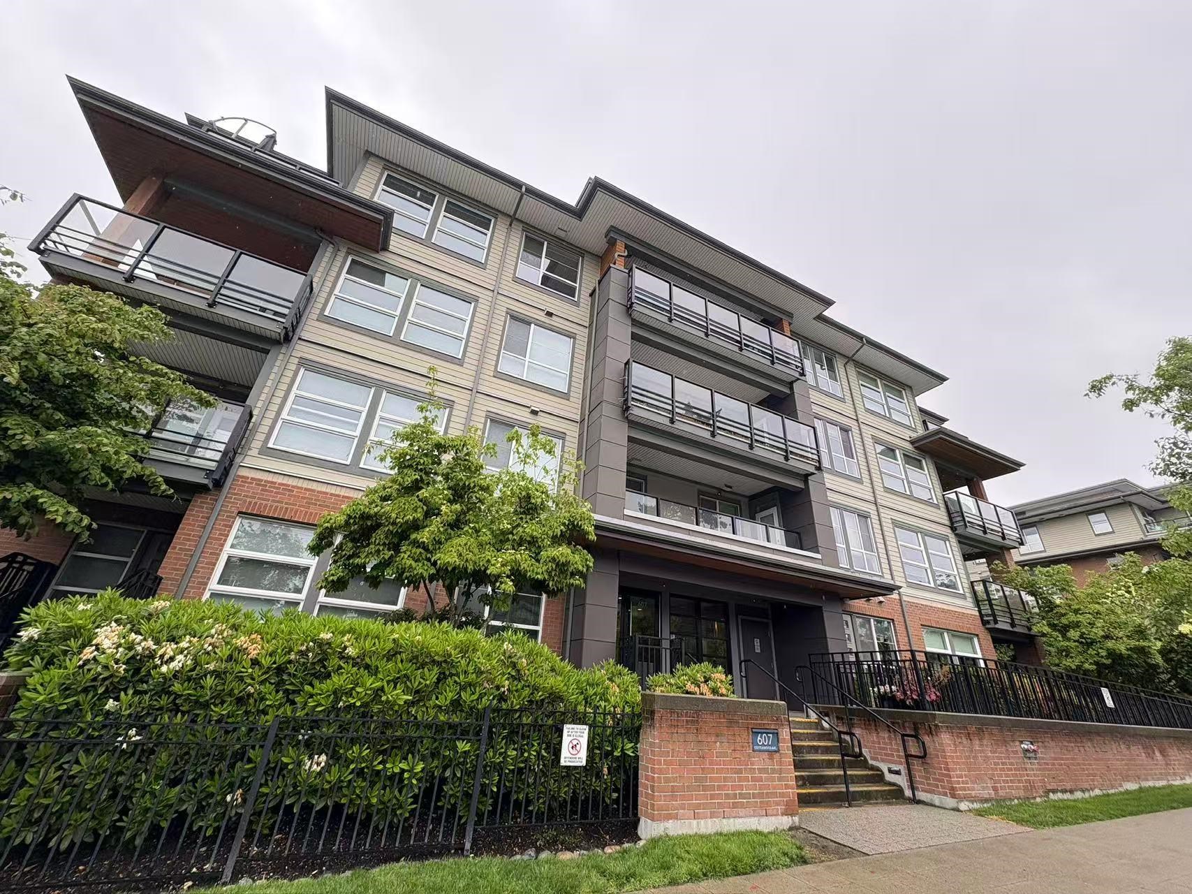 607 Cottonwood Avenue #202, Coquitlam, BC V3J 0H1