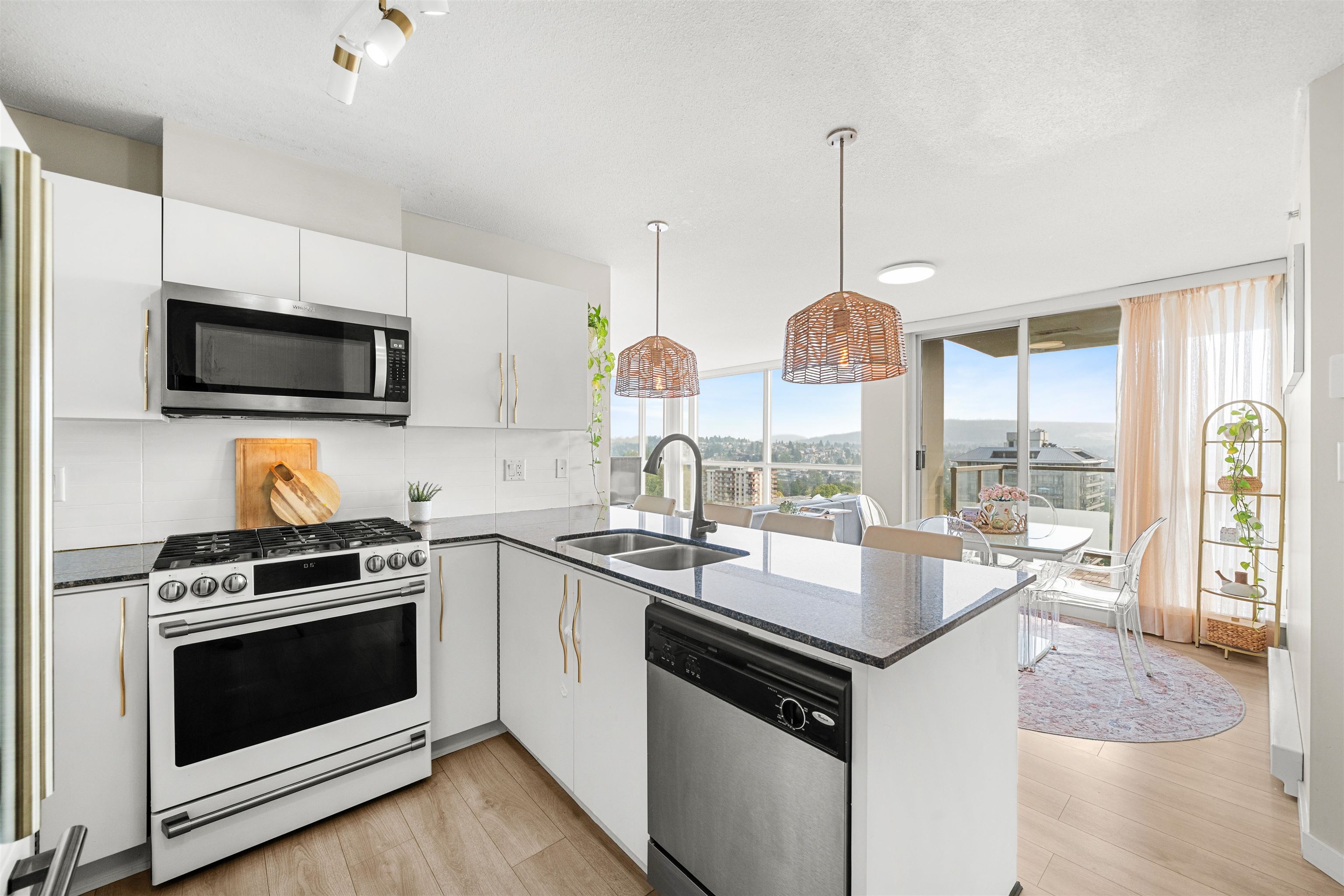 4888 Brentwood Drive #2306, Burnaby, BC V5C 0C6