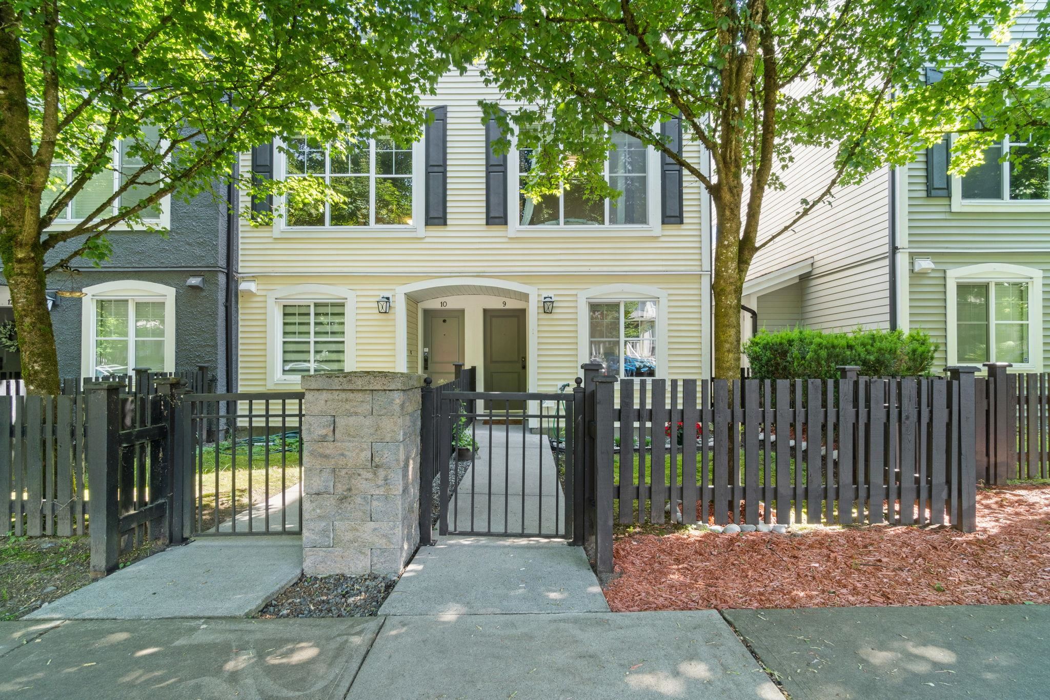19180 65 Avenue #9, Surrey, BC V4N 6M5