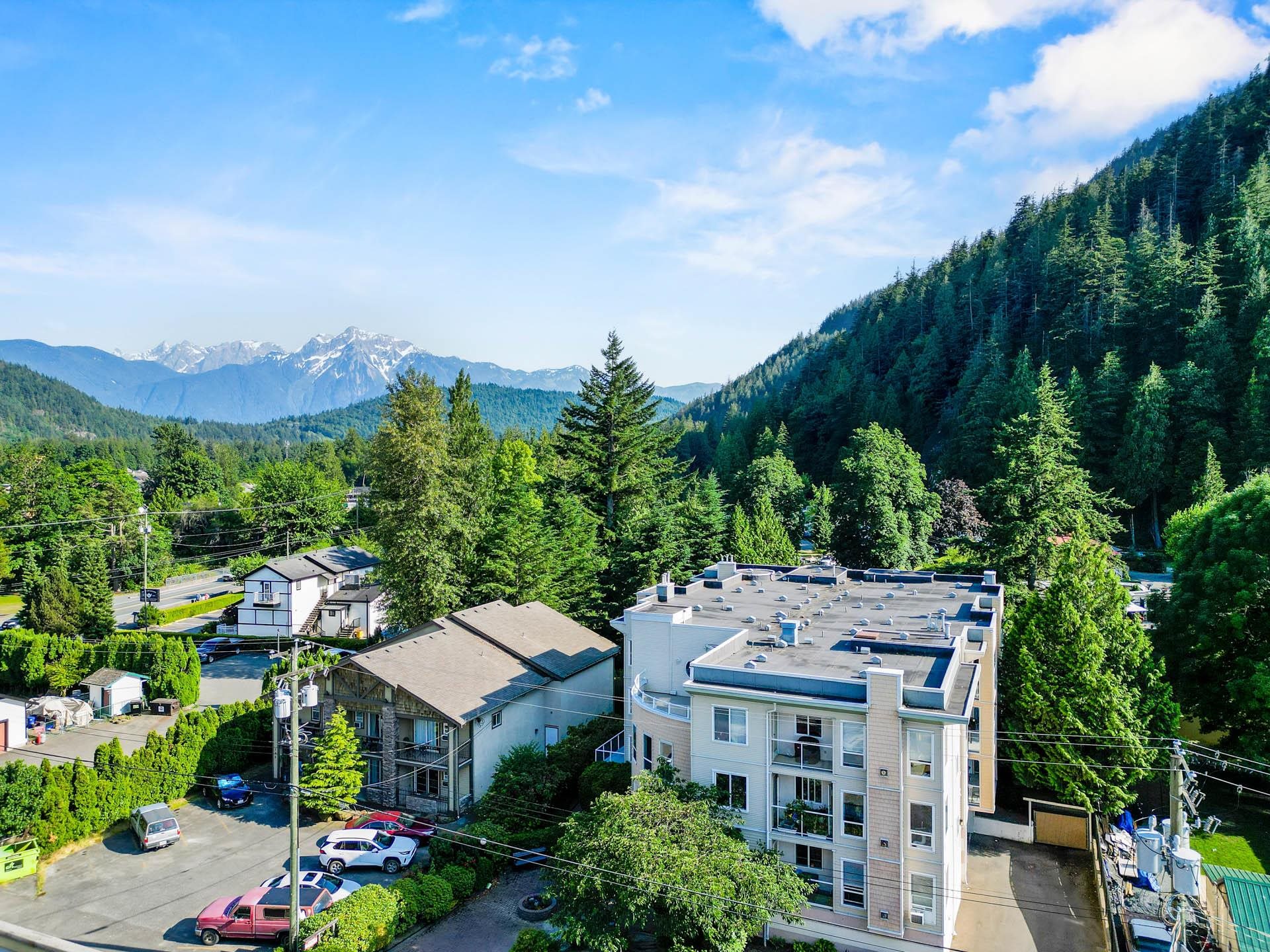 170 Cedar Avenue, Harrison Hot Springs, BC V0M 1K0