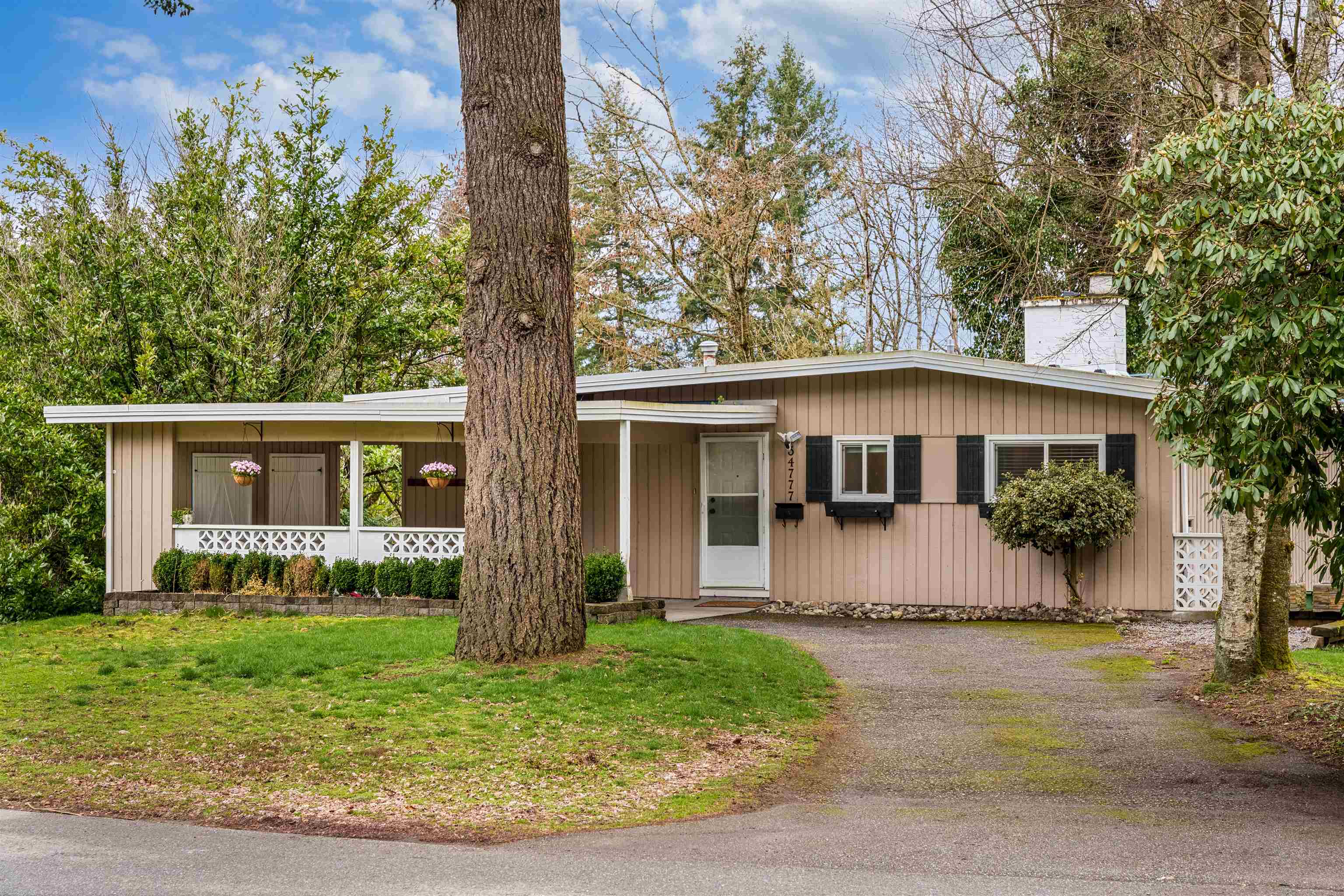 34777 Mount Blanchard Drive, Abbotsford, BC V2S 2Y2