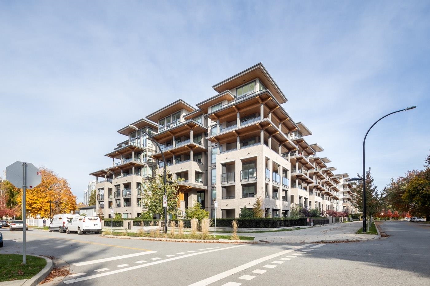 7588 16th Street #607, Burnaby, BC V3N 0H8