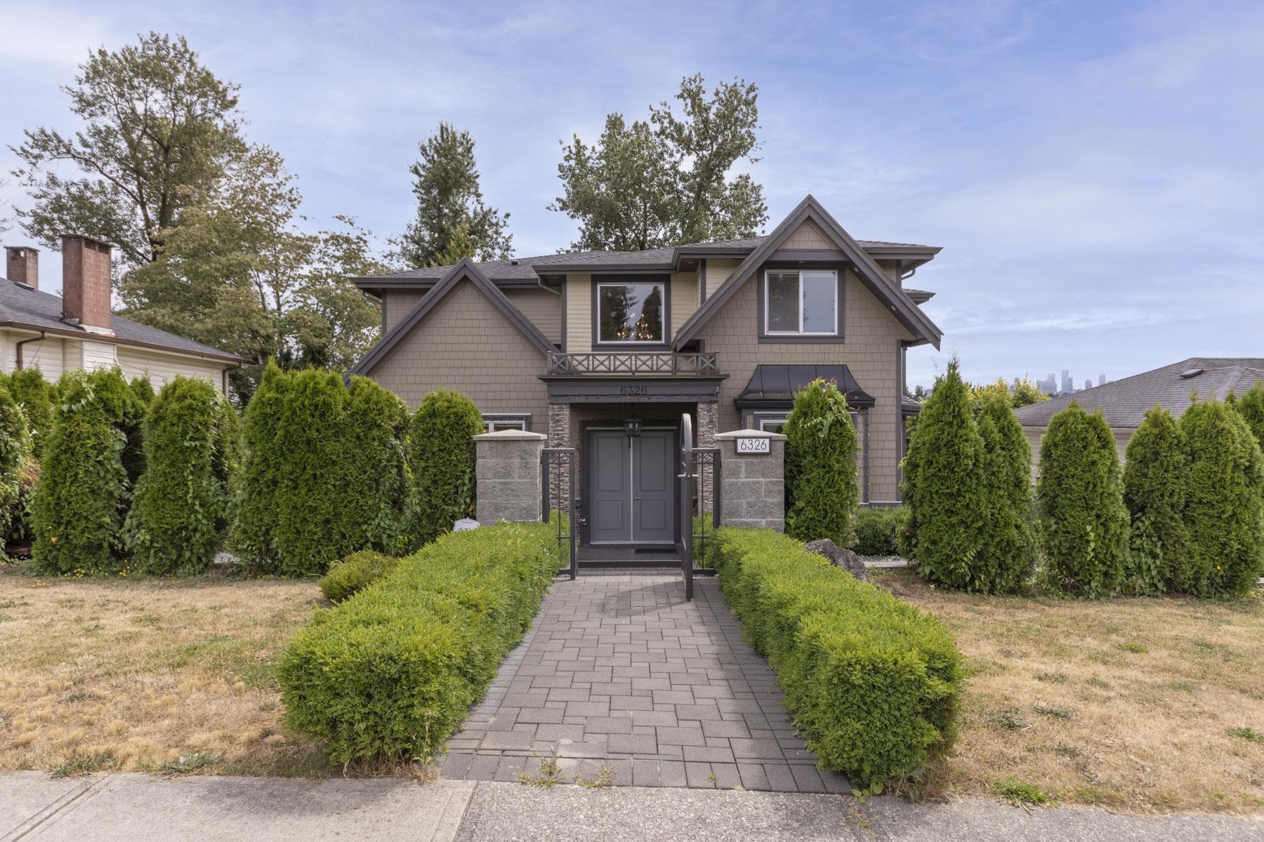 6326 Dawson Street, Burnaby, BC V5B 2W6