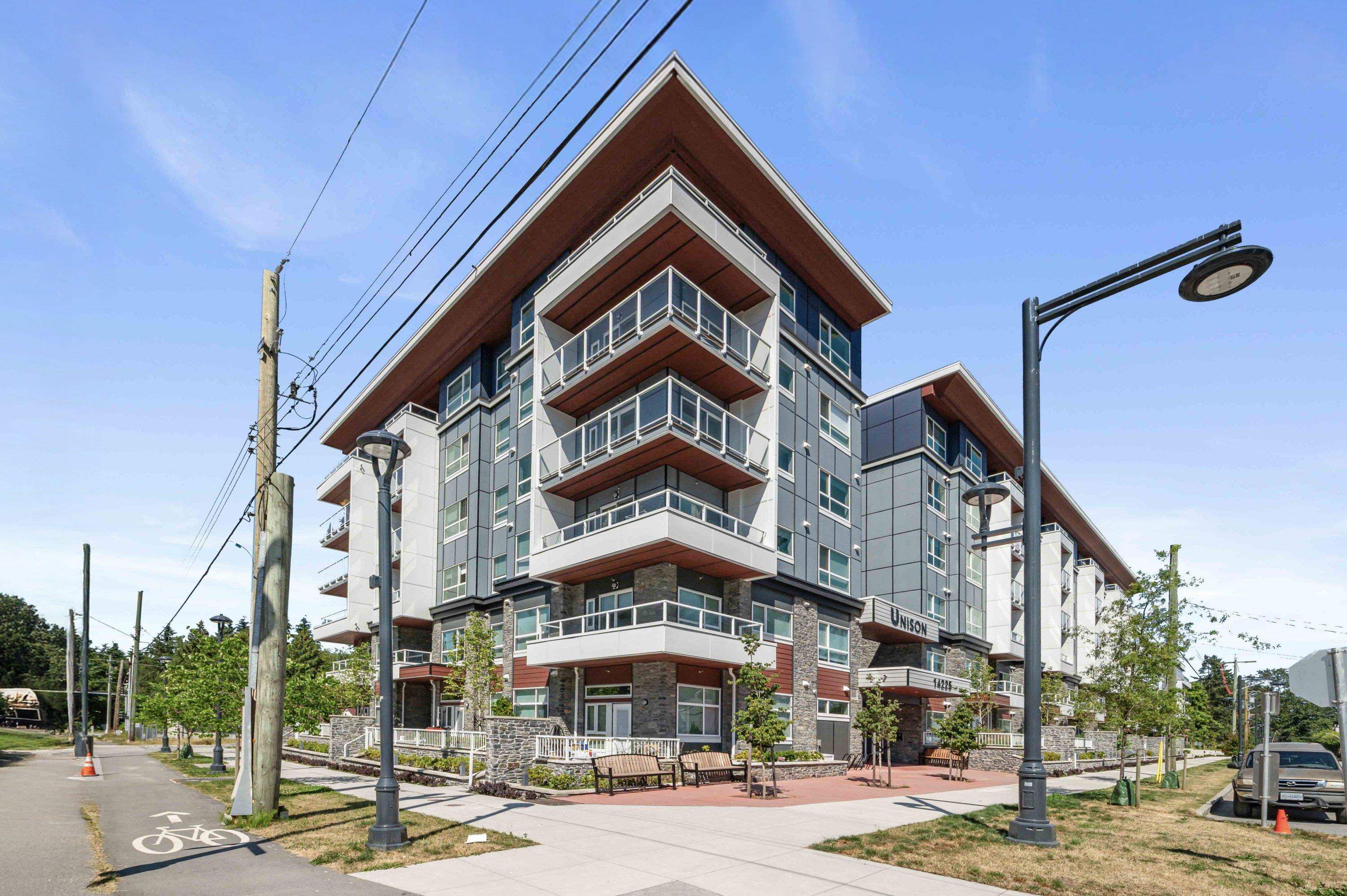 14225 103a Avenue #209, Surrey, BC V3T 1T1