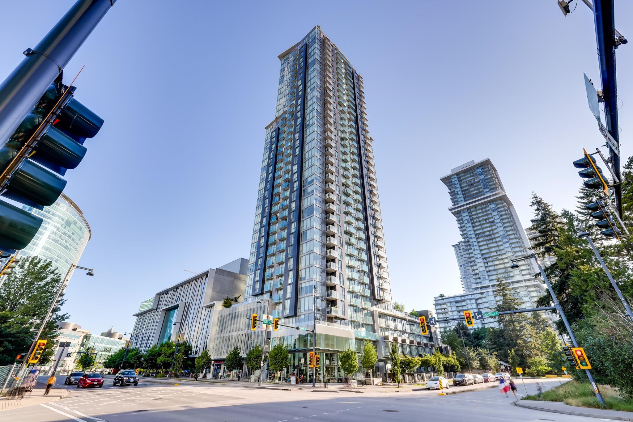 13438 Central Avenue #1608, Surrey, BC V3T 0N2