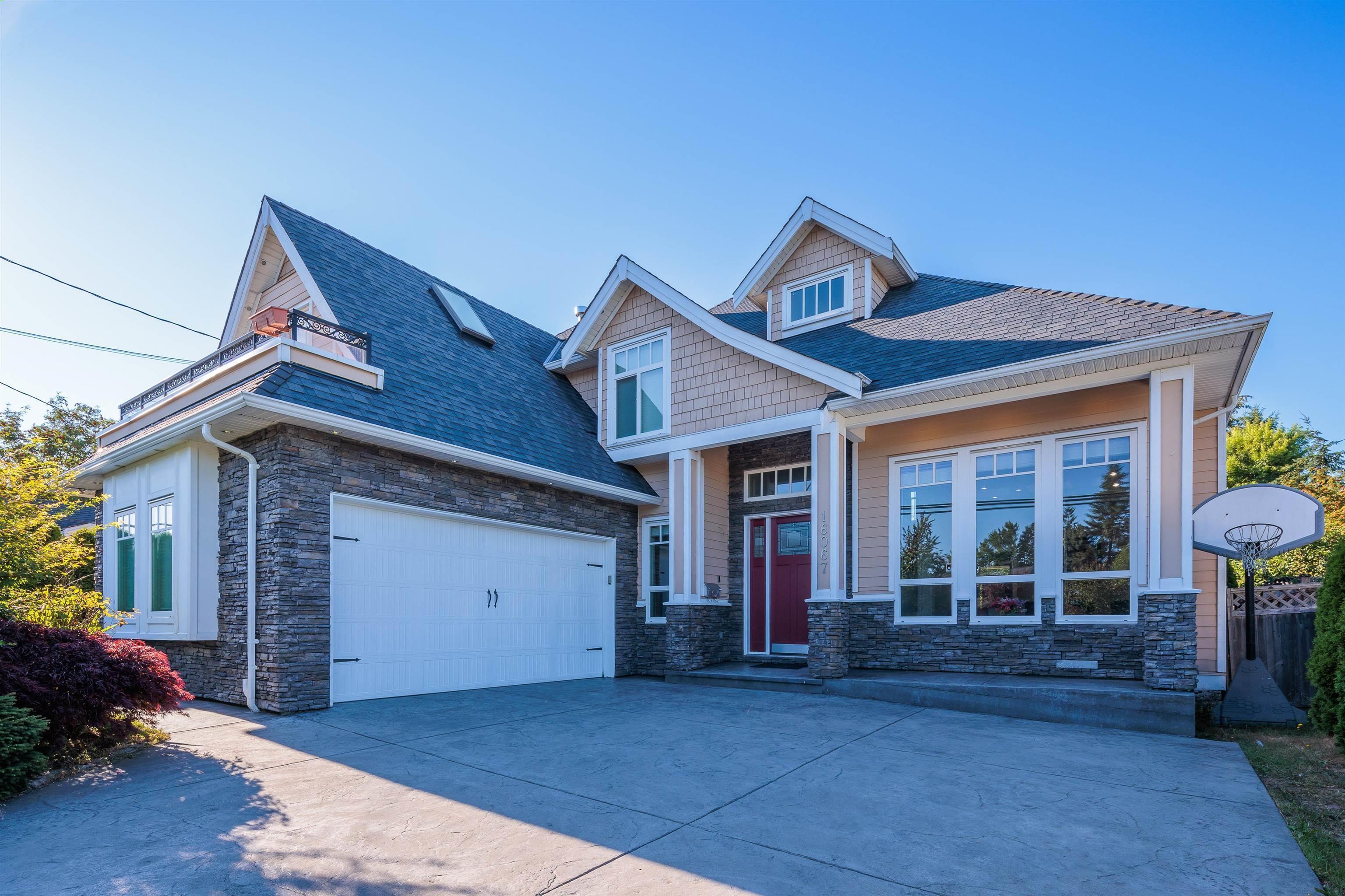 14 Avenue, Surrey, BC V4A 1G9