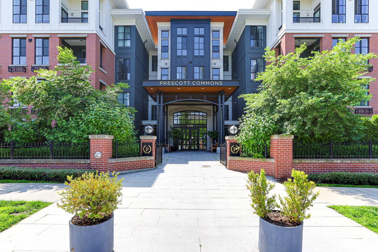 15138 34 Avenue #324, Surrey, BC V3Z 0Y5