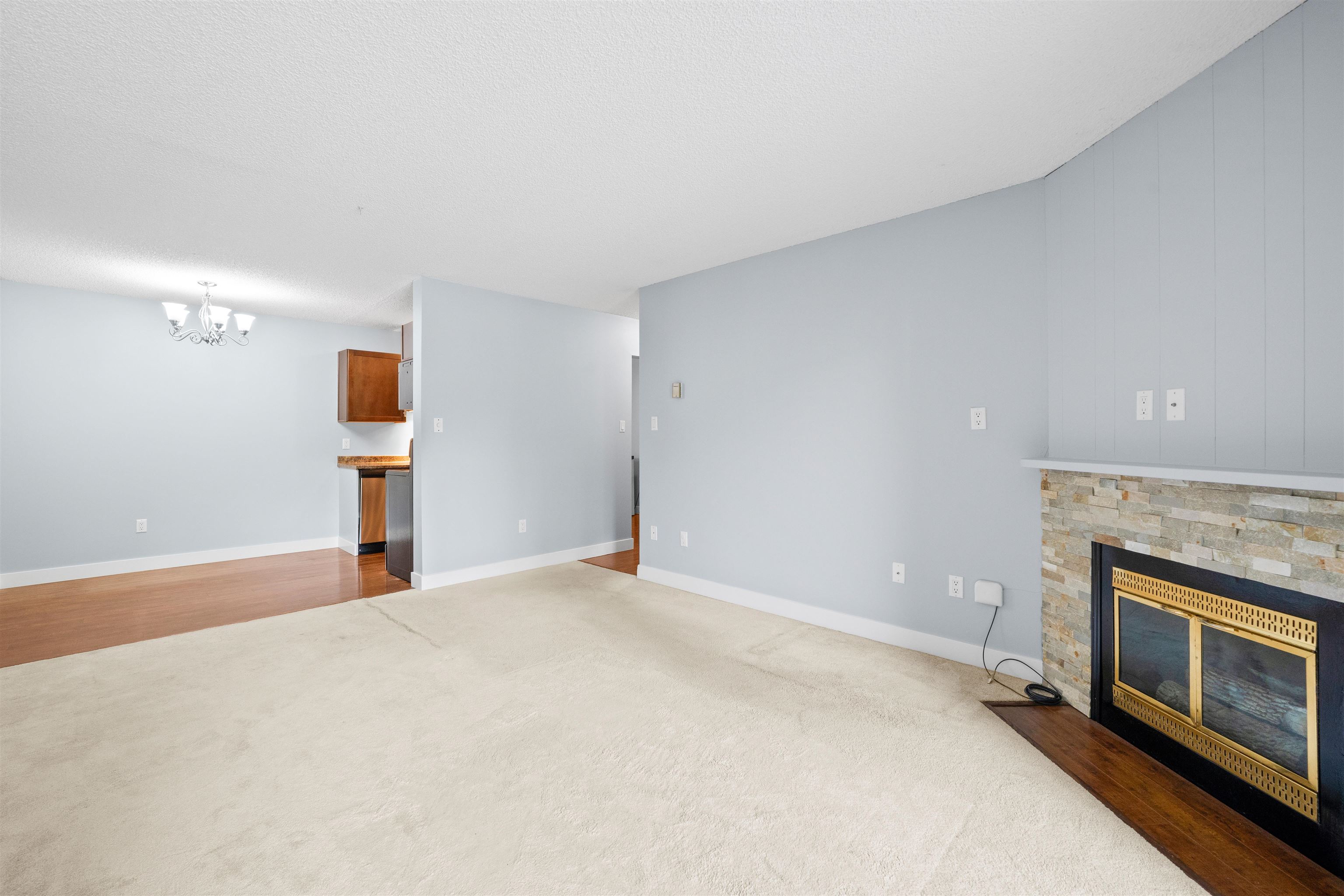 3901 Carrigan Court #201, Burnaby, BC V3N 4K1