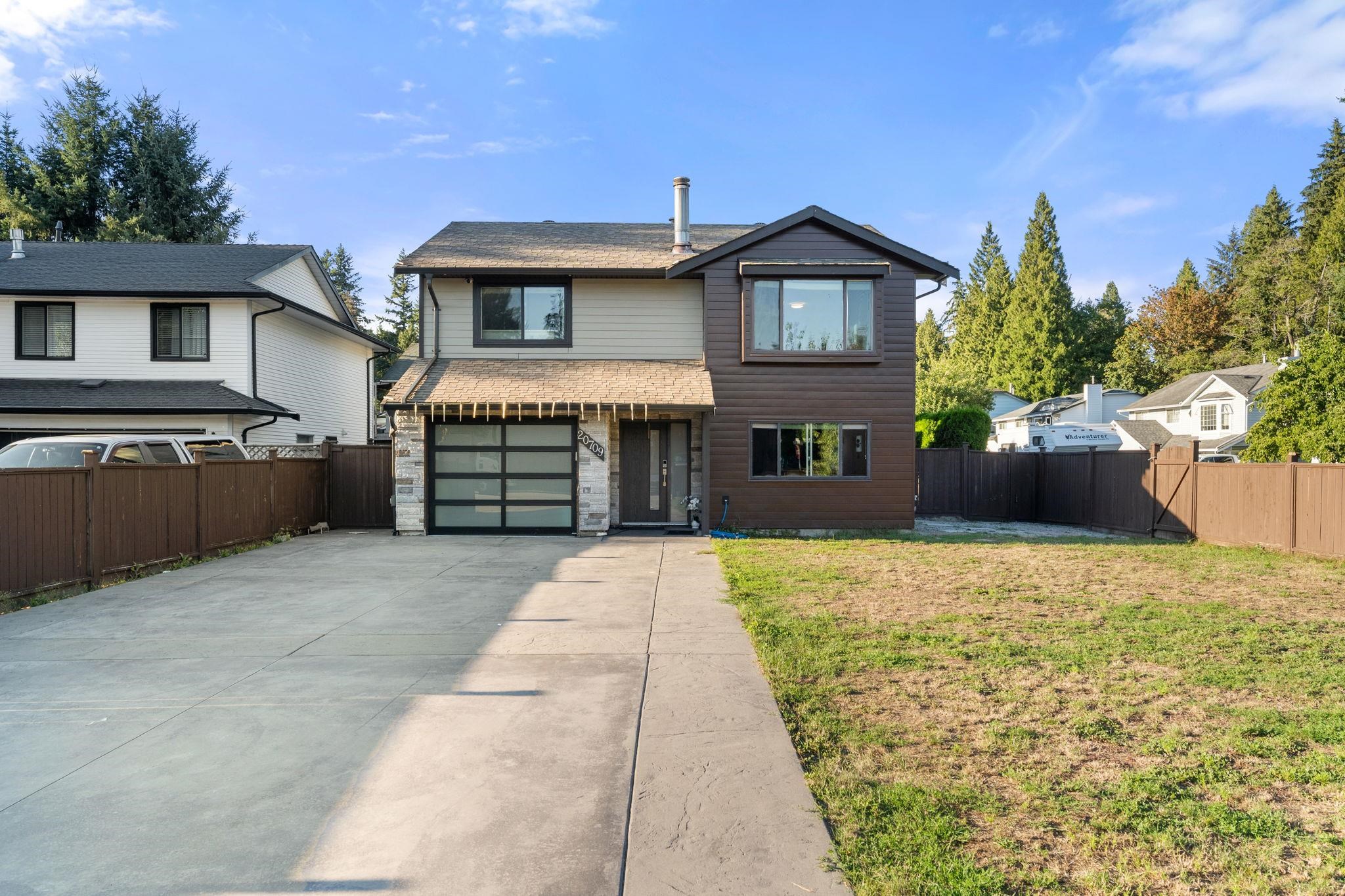120b Avenue, Maple Ridge, BC V2X 9T5