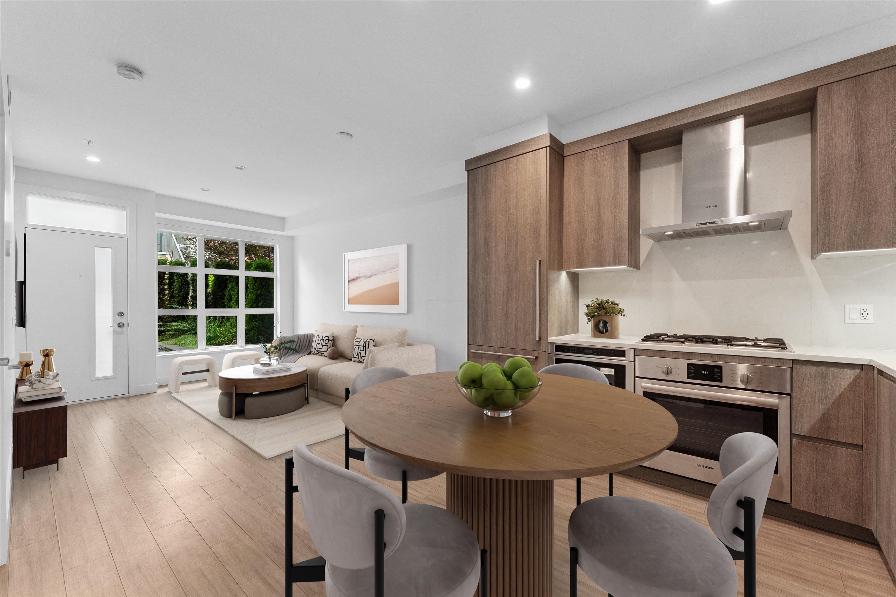2060 Curling Road #111, North Vancouver, BC V7P 0E1