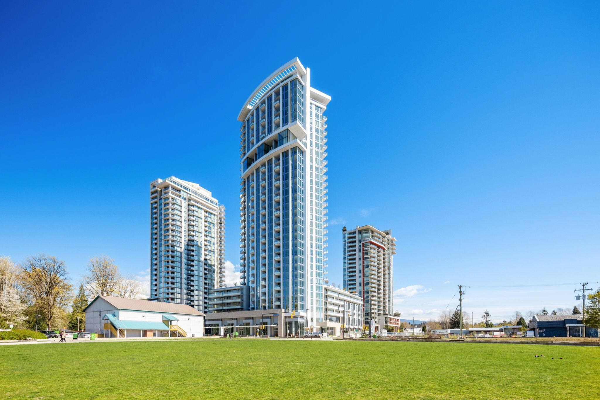 1500 Fern St #805, North Vancouver, BC V7J 0E6