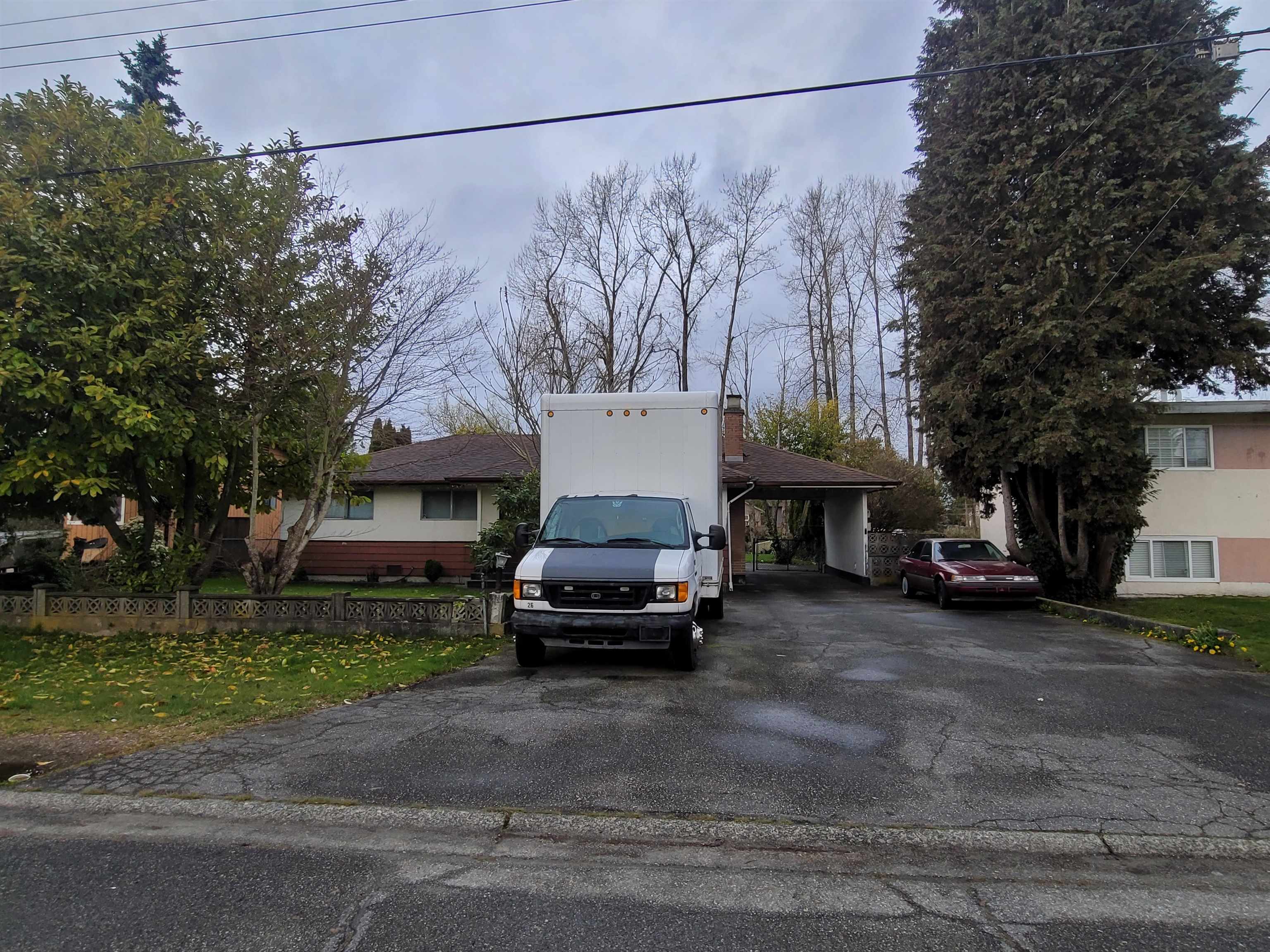 95a Avenue, Surrey, BC V3V 1R4
