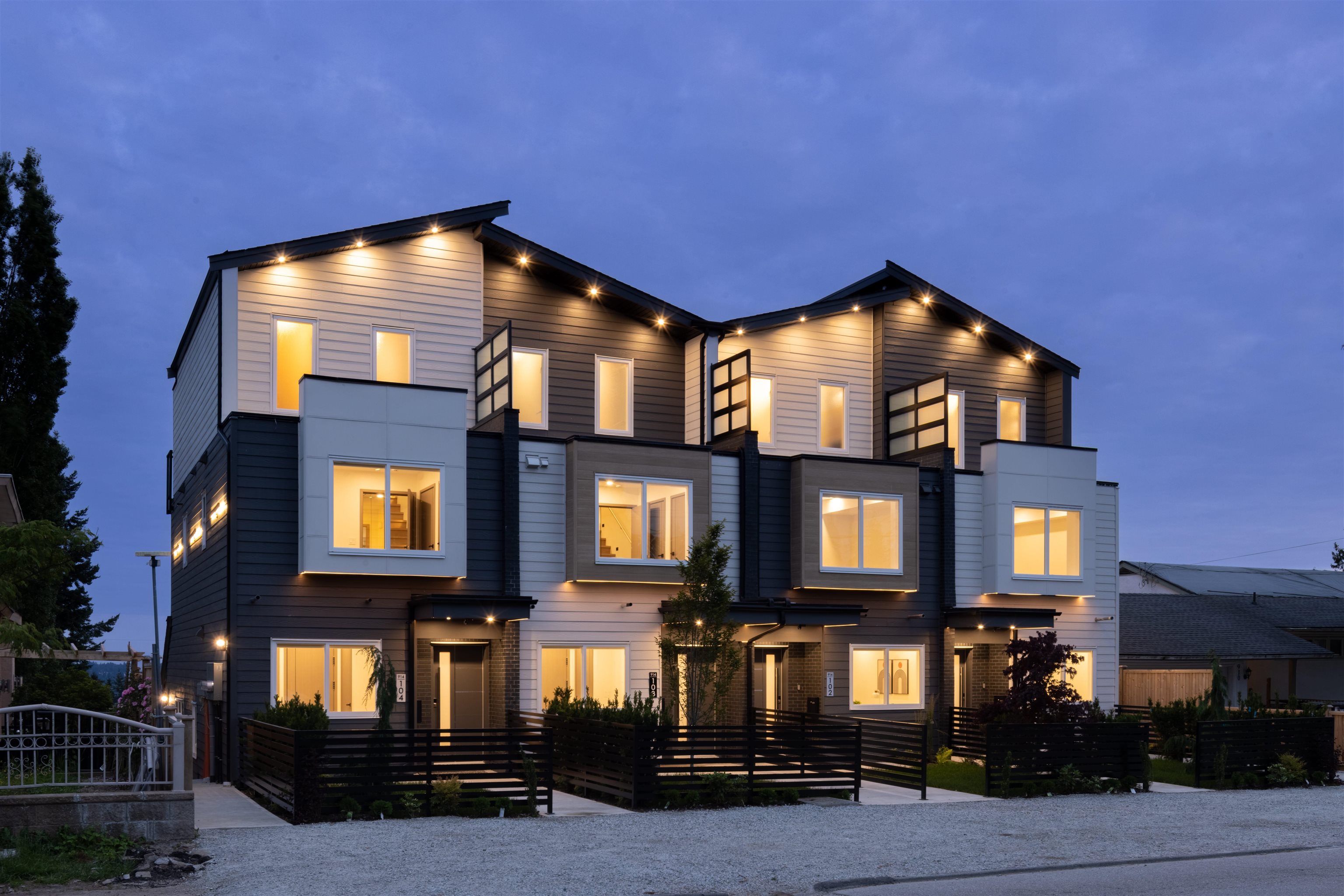 914 Rochester Avenue #104, Coquitlam, BC V3K 2W6
