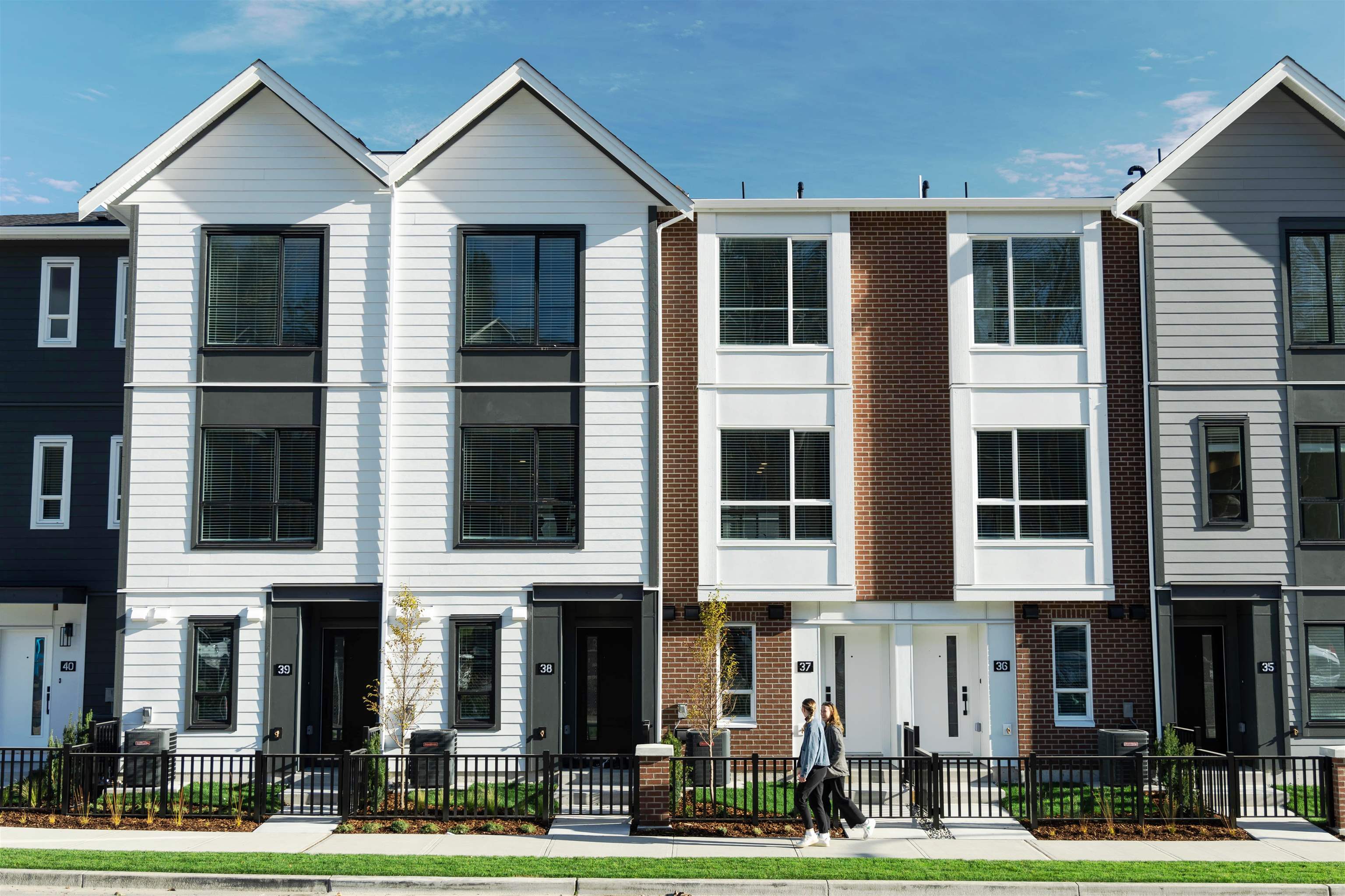 2886 Montrose Ave #22, Abbotsford, BC A9A 9A9
