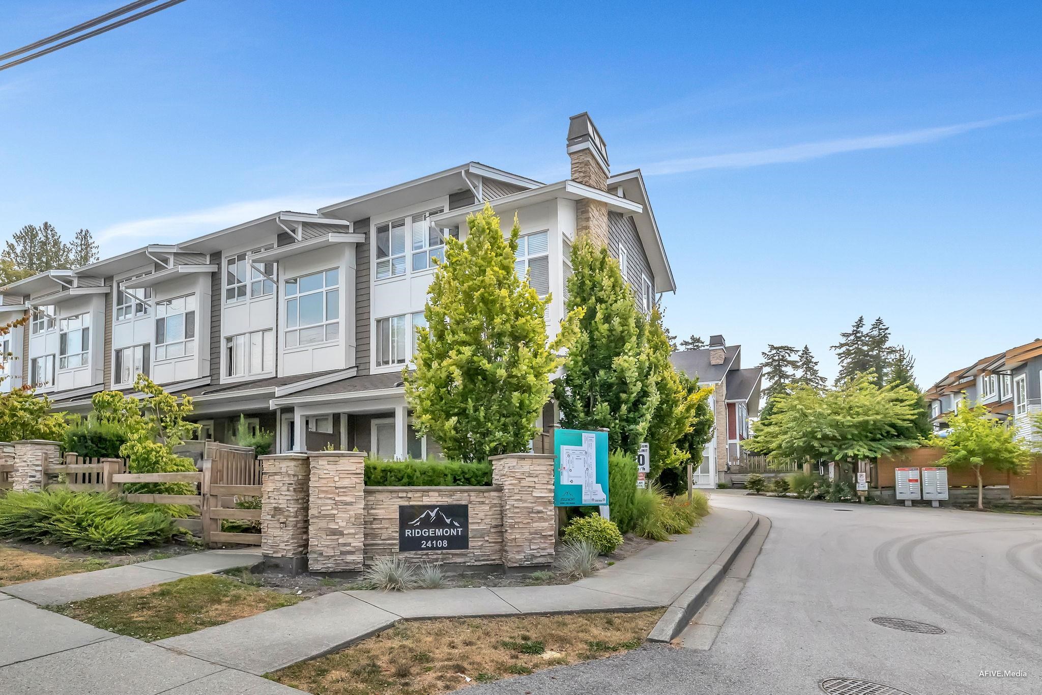 24108 104 Avenue #2, Maple Ridge, BC V2W 0J5