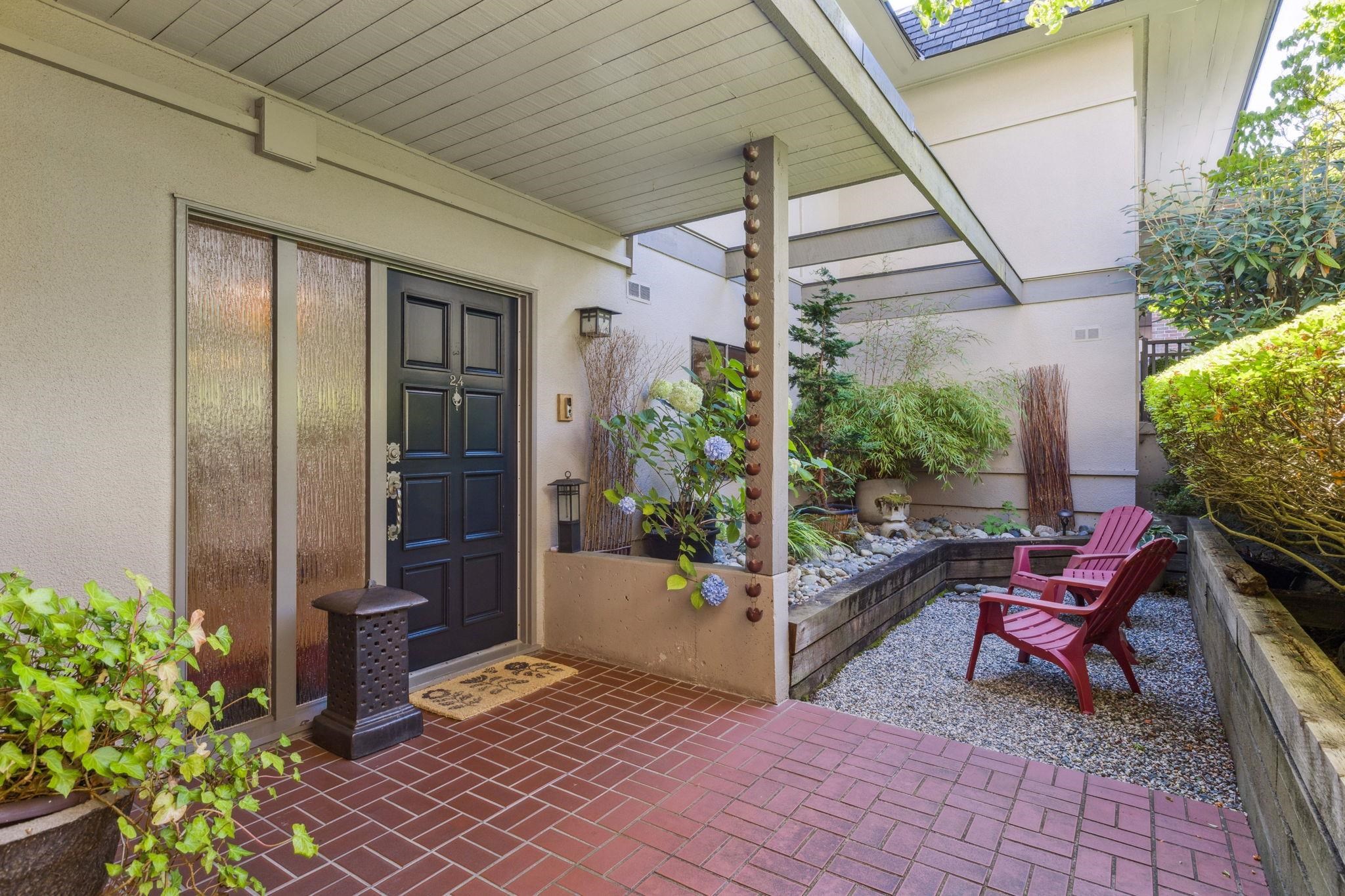 2214 Folkestone Way #24, West Vancouver, BC V7S 2X7