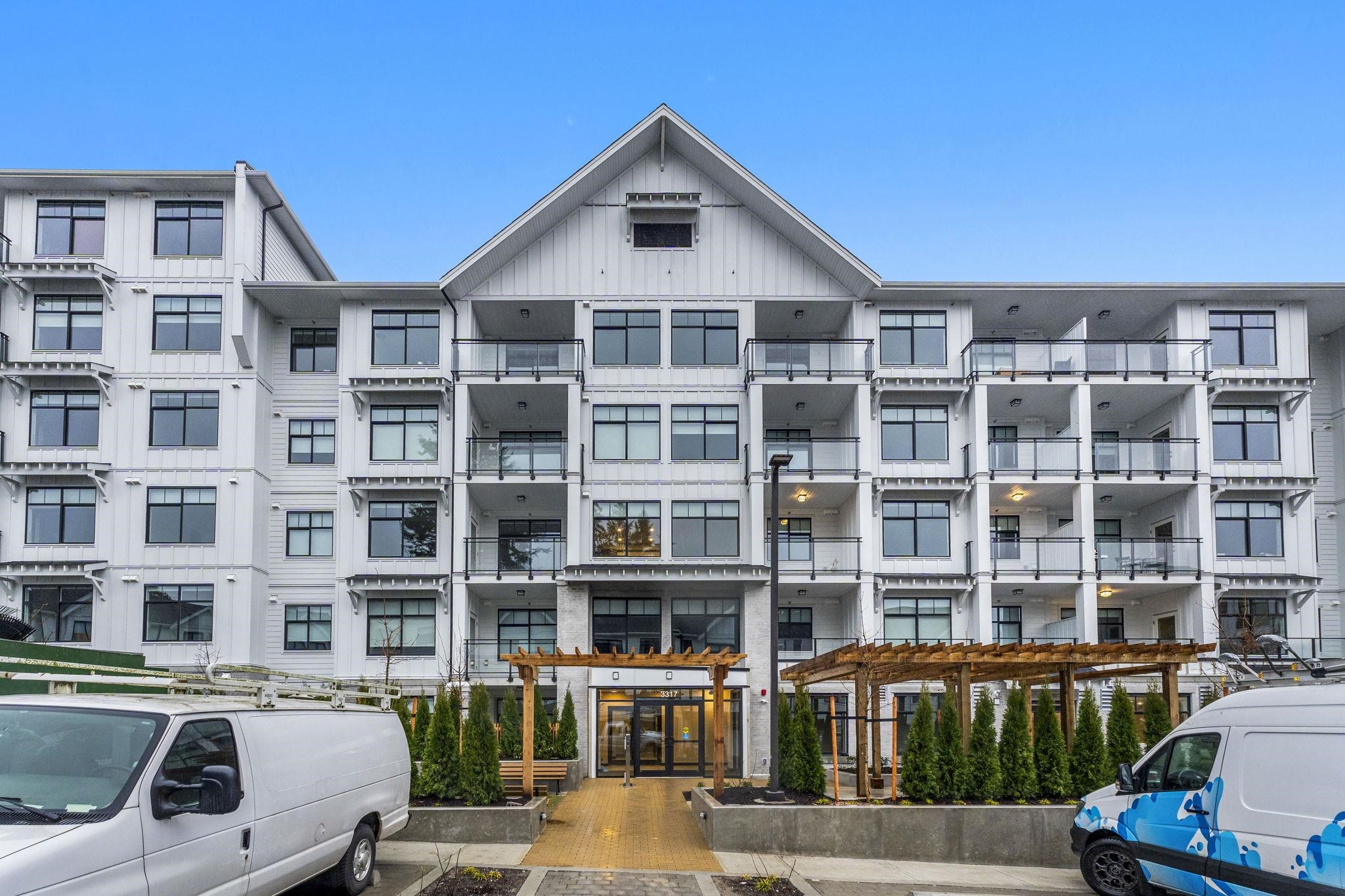 3317 148 St #312, Surrey, BC V4P 0H5