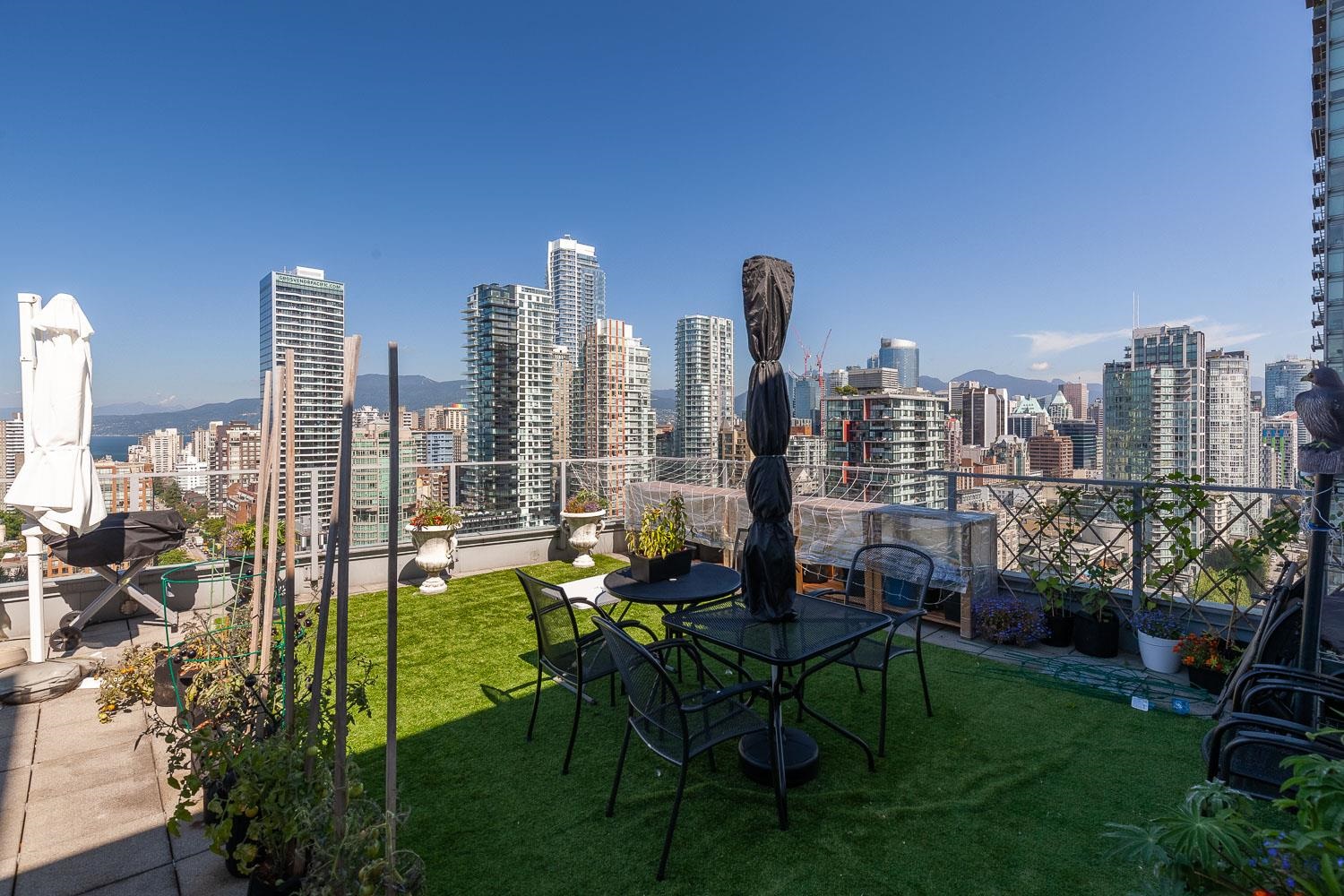 550 Pacific Street #2703, Vancouver, BC V6Z 3G2