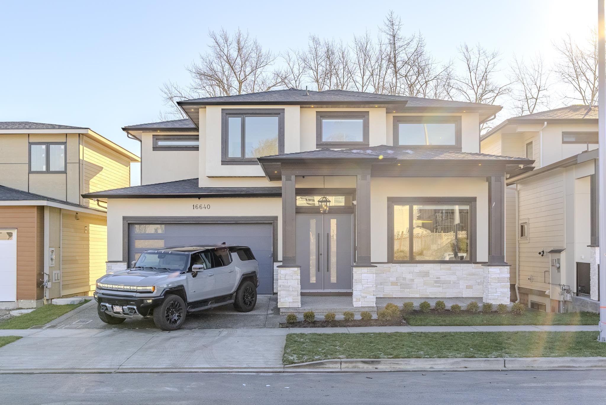 18a Avenue, Surrey, BC V3Z 9X5