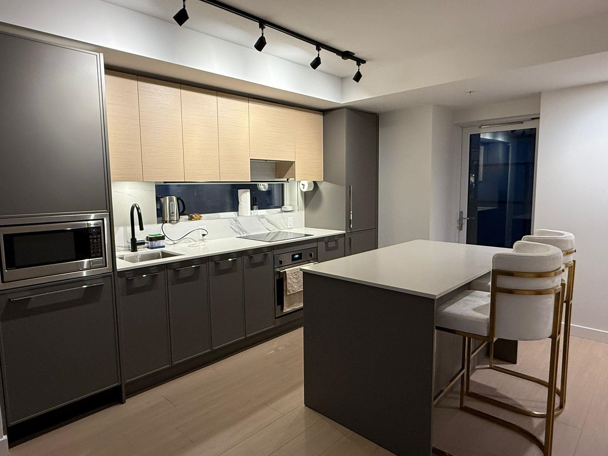 13745 George Junction #1503, Surrey, BC V3T 0V8