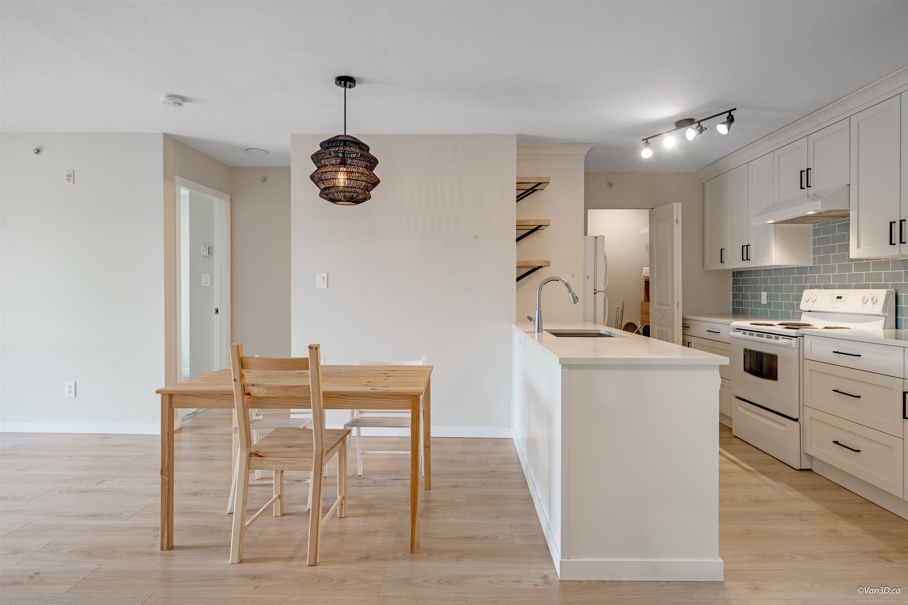 33960 Old Yale Road #409, Abbotsford, BC V2S 2J9