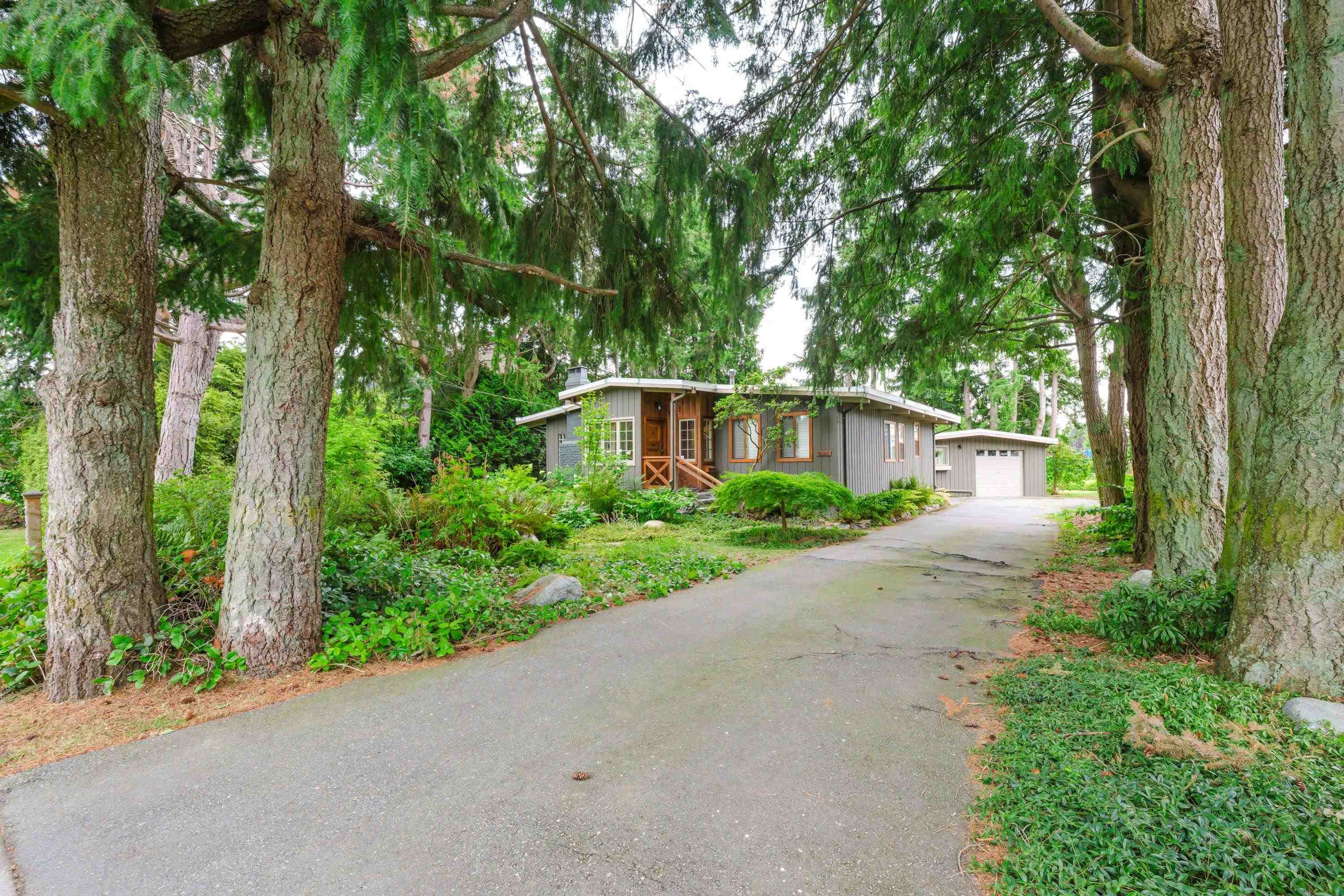 5546 Grove Avenue, Delta, BC V4K 2A7