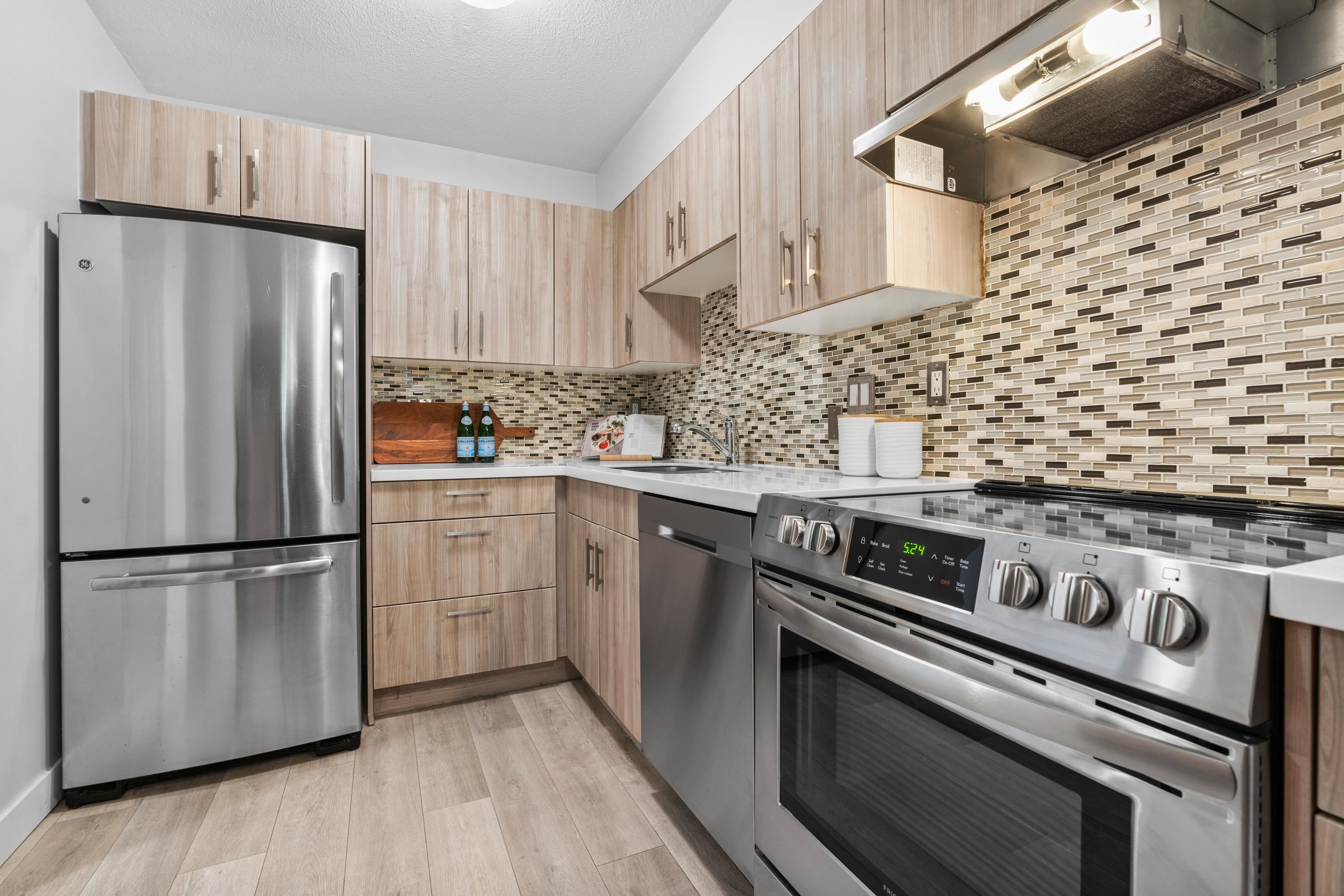 1513 Bowser Avenue #206, North Vancouver, BC V7P 2Y4