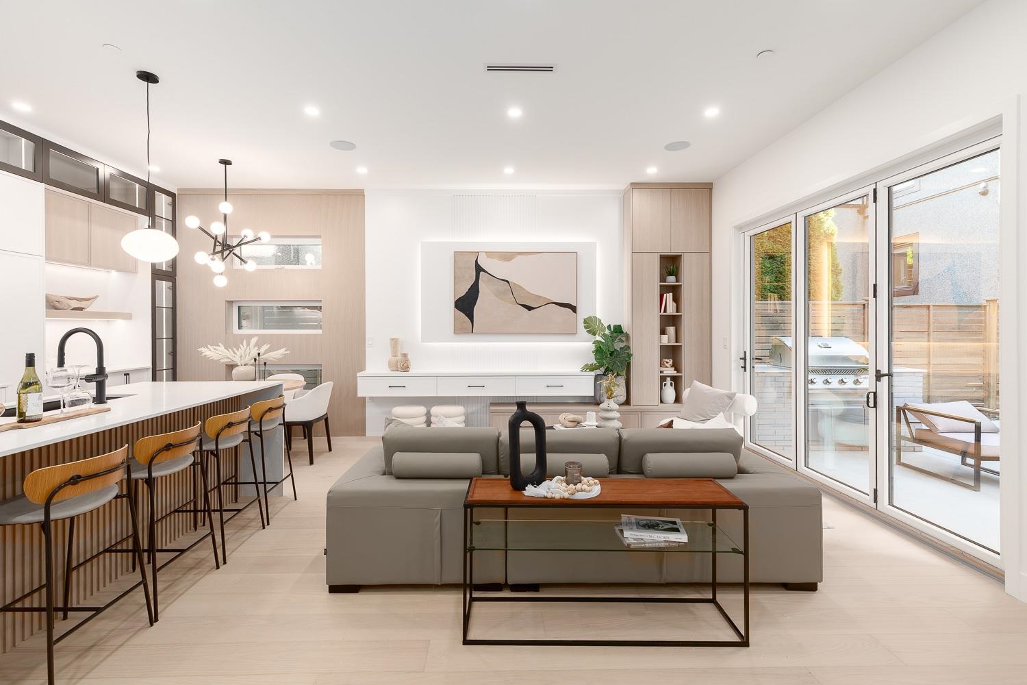 477 West 20th Avenue, Vancouver, BC V5Y 2C7