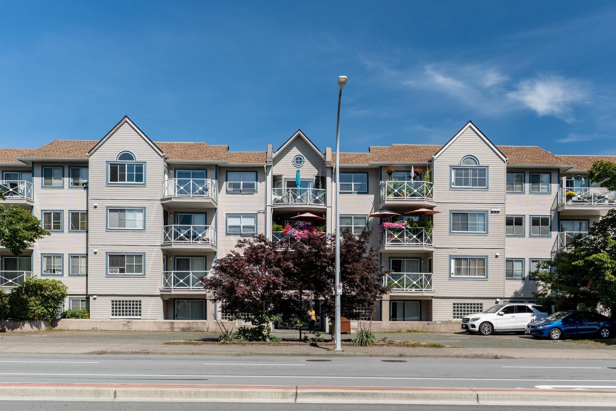 12101 80 Avenue #123, Surrey, BC V3W 5V6