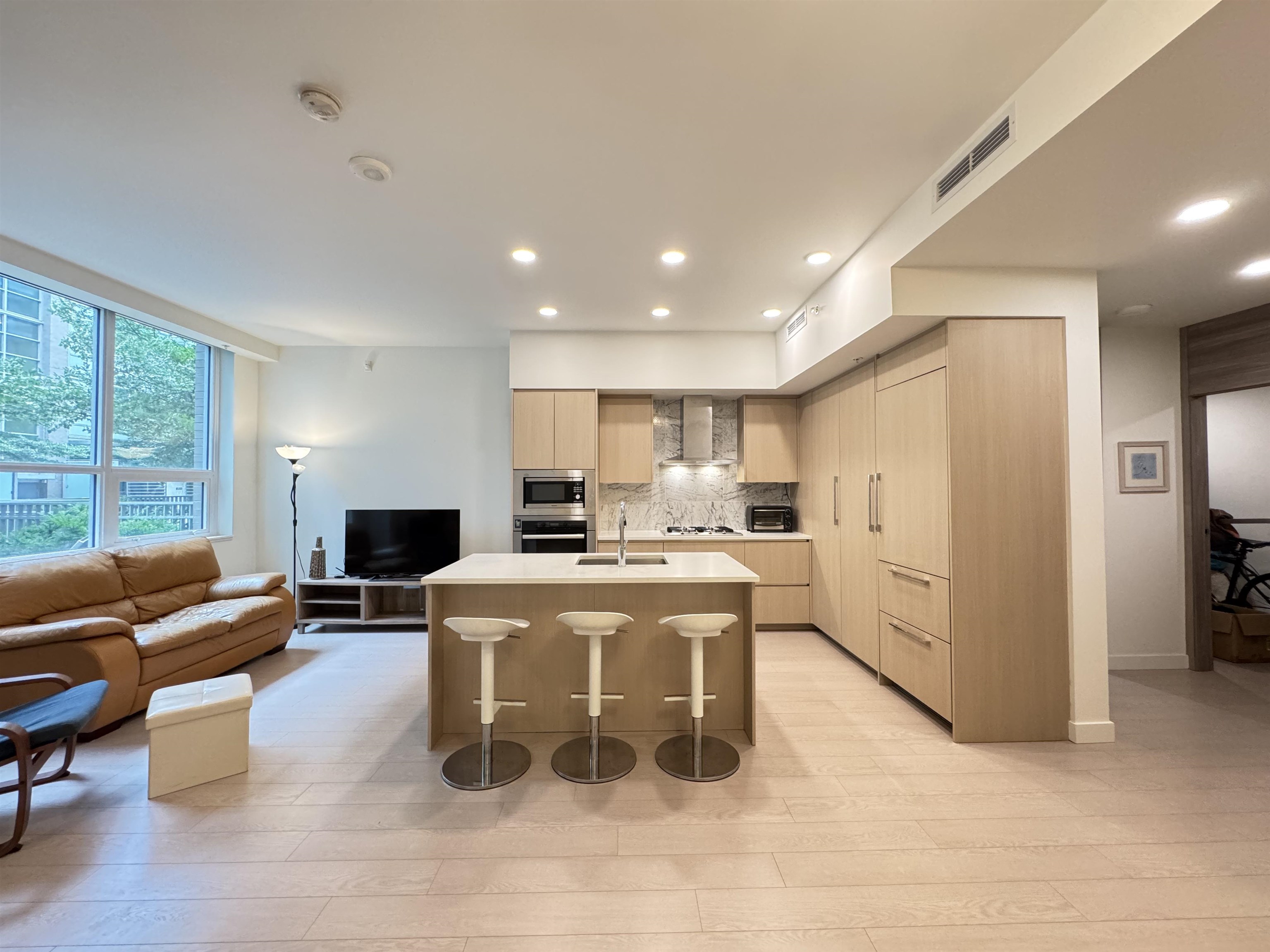 8180 Nunavut Lane, Vancouver, BC V5X 0H3