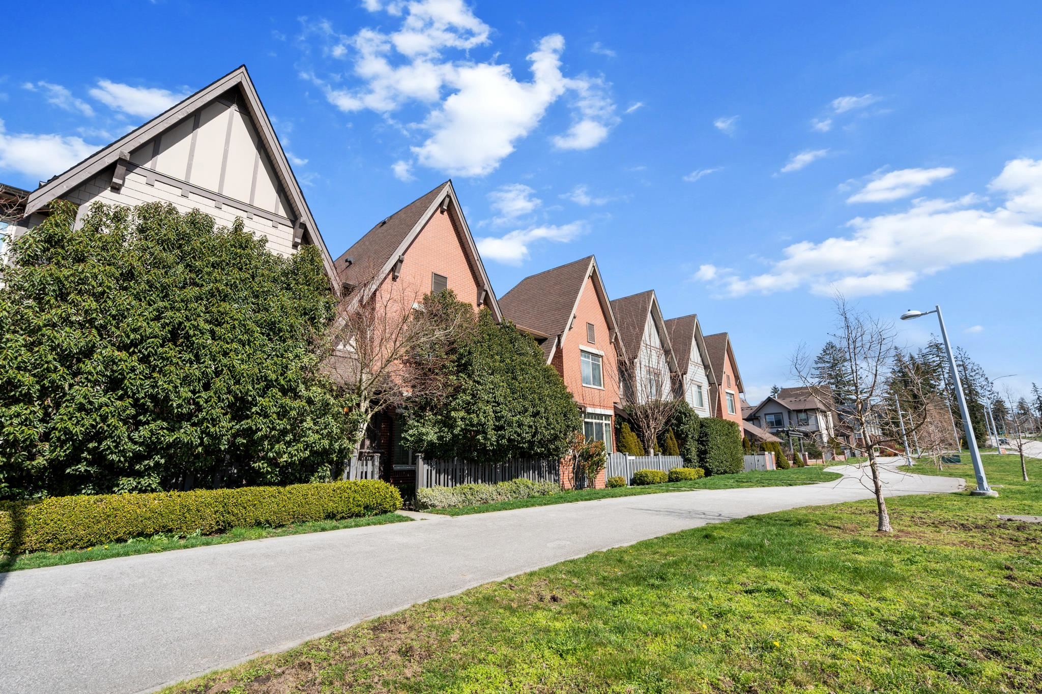 24 Avenue, Surrey, BC V3Z 0V8