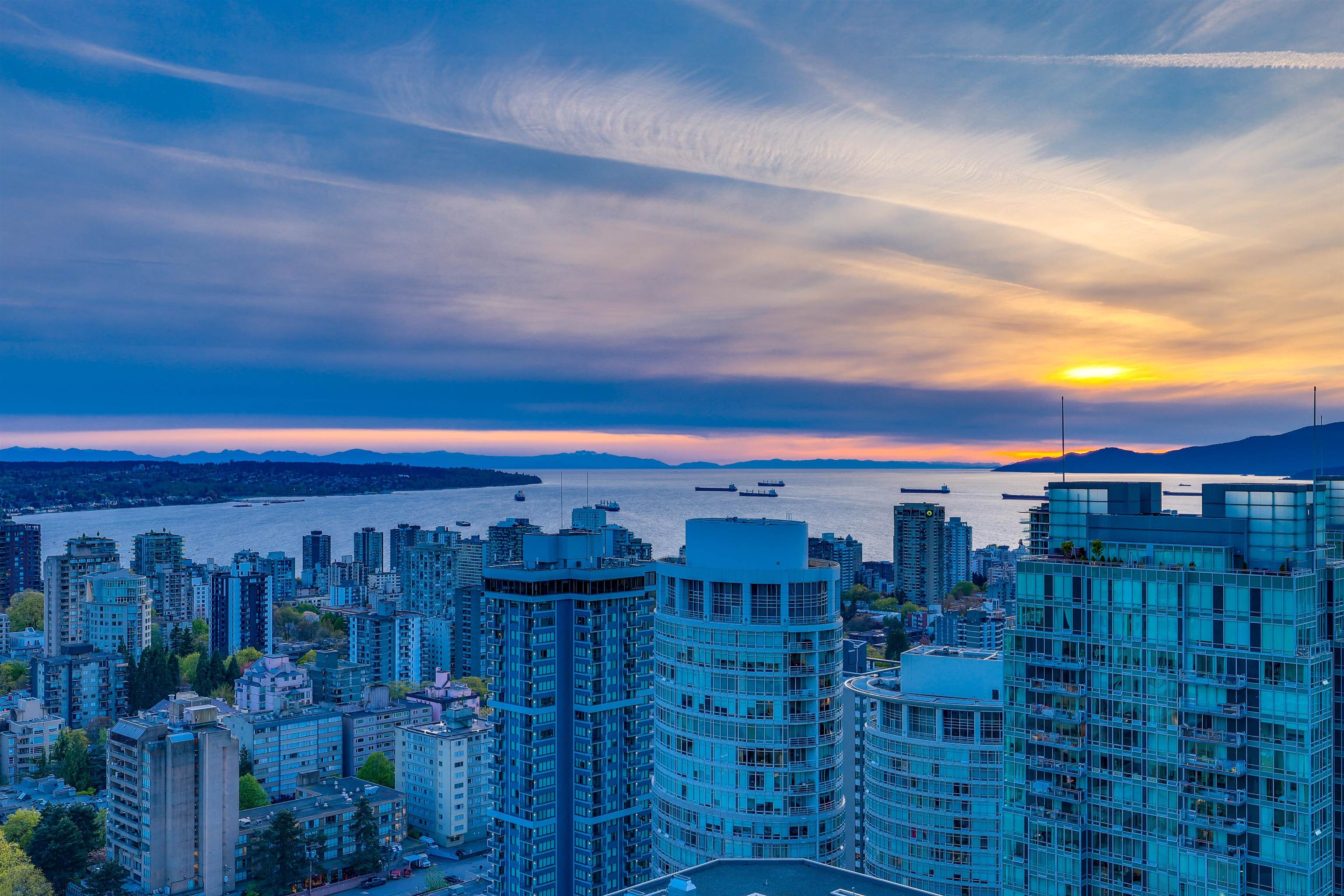 1151 W West Georgia Street #4102, Vancouver, BC V6E 0B3