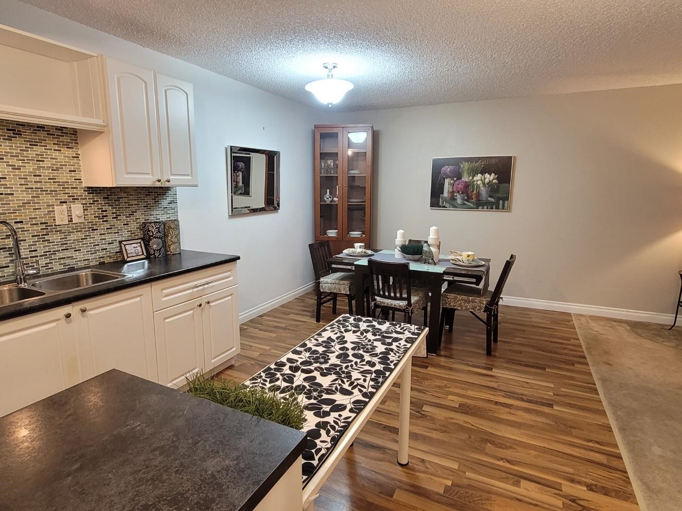 12096 222 Street #106, Maple Ridge, BC V2X 5W1
