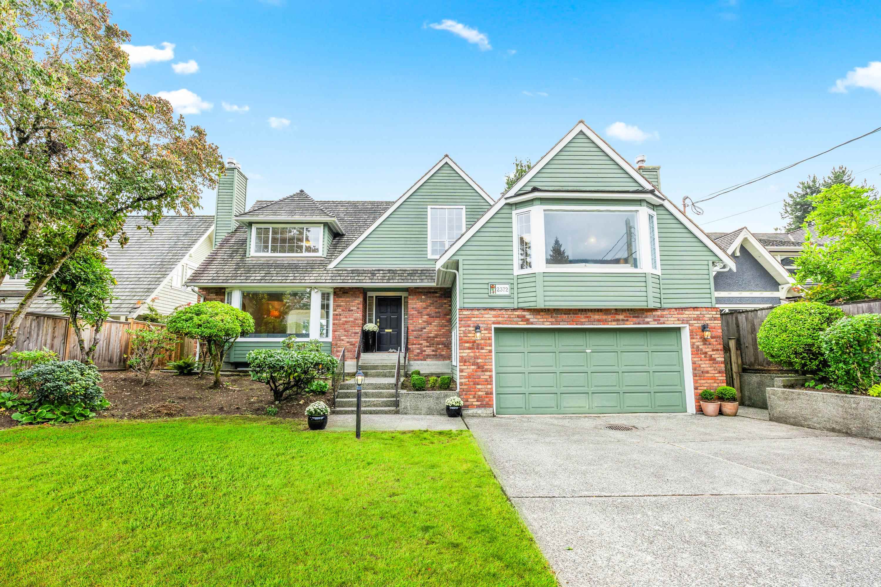 2372 Kings Avenue, West Vancouver, BC V7V 2C4