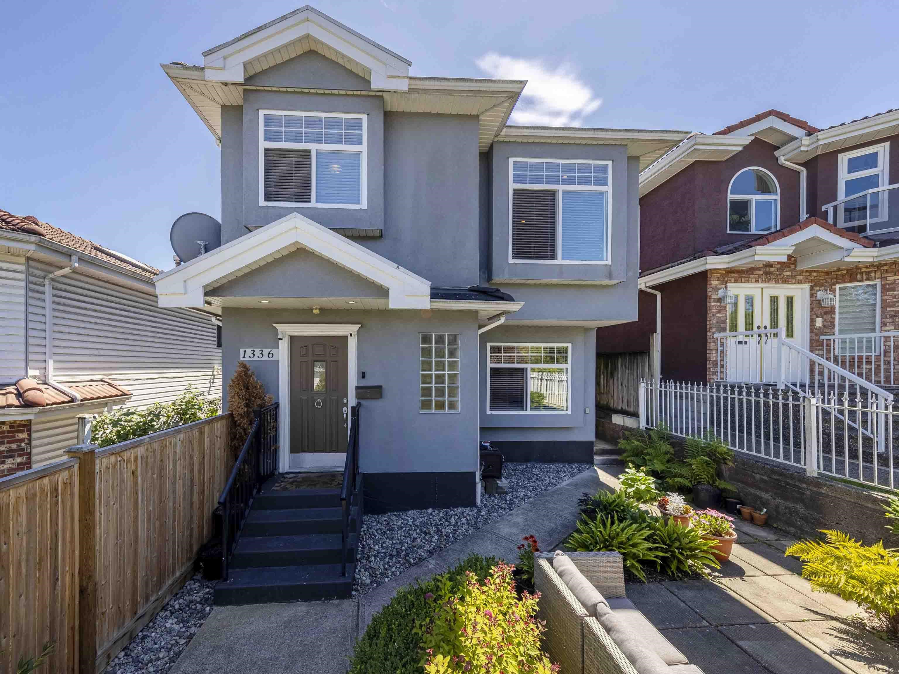 1336 East 16th Avenue, Vancouver, BC V5T 4G8