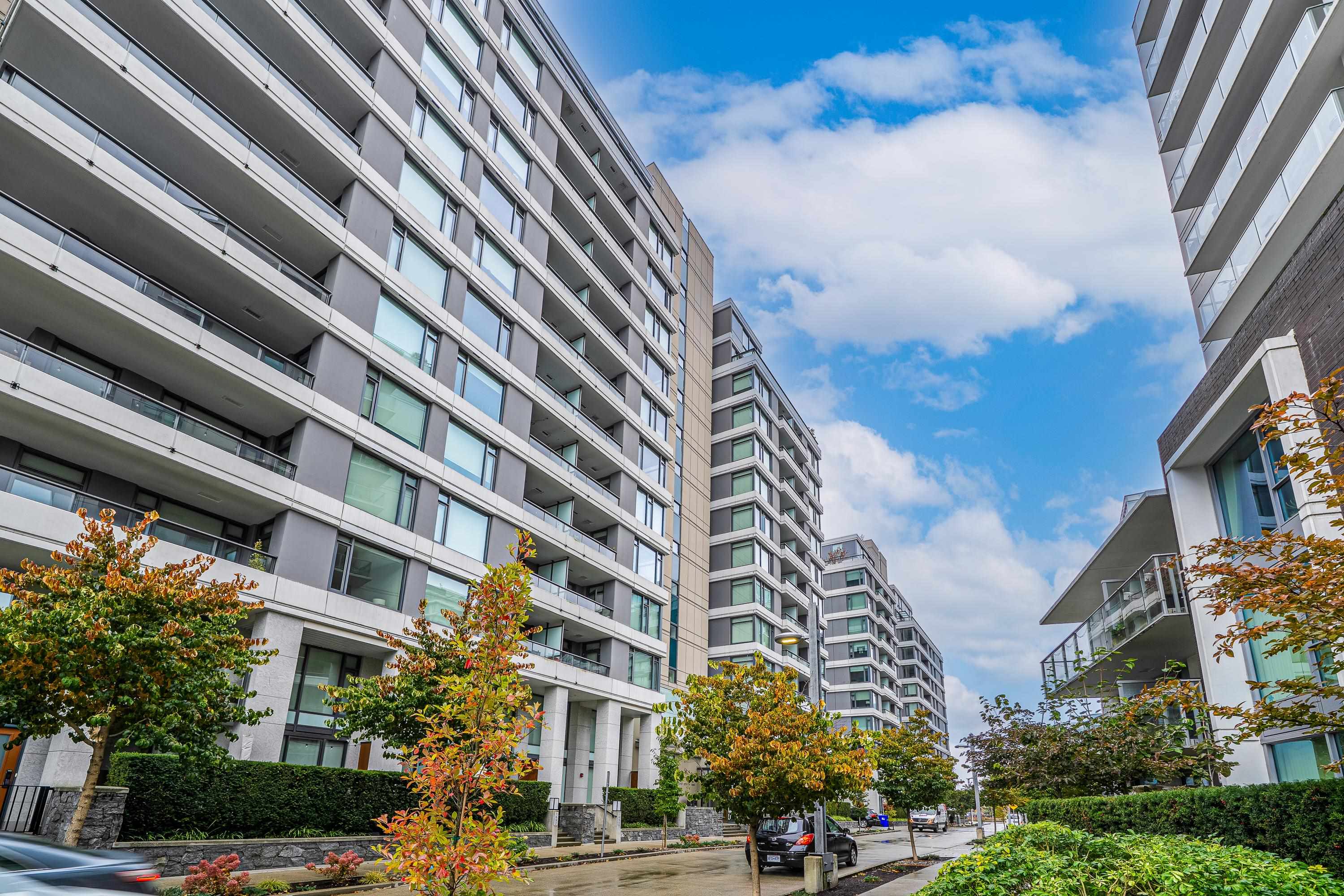 1688 Pullman Porter Street #404, Vancouver, BC V6A 0H4
