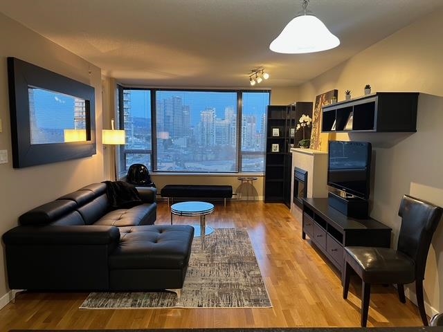 4178 Dawson Street #1707, Burnaby, BC V5C 0A4