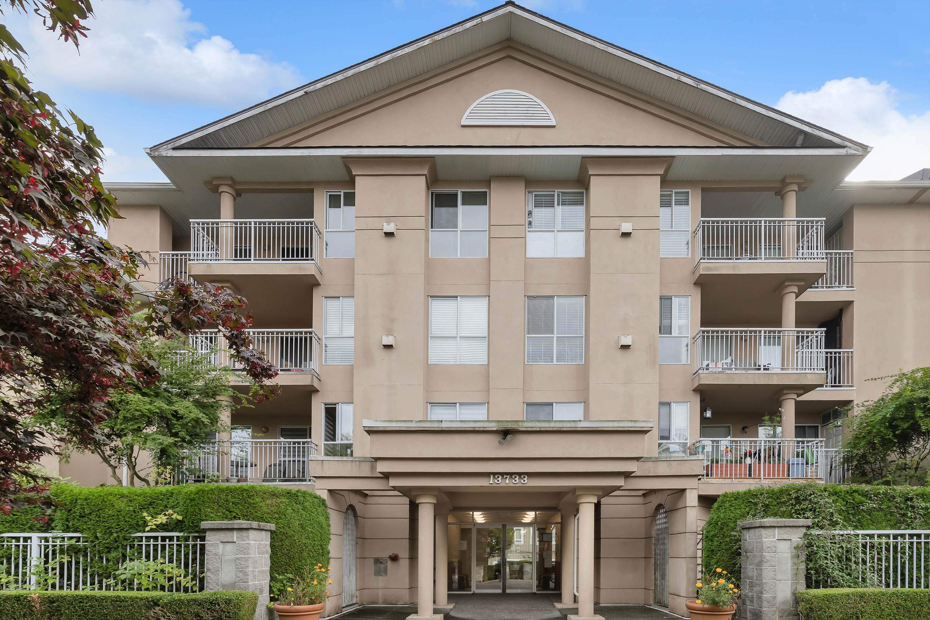 13733 74 Avenue #401, Surrey, BC V3W 1B8