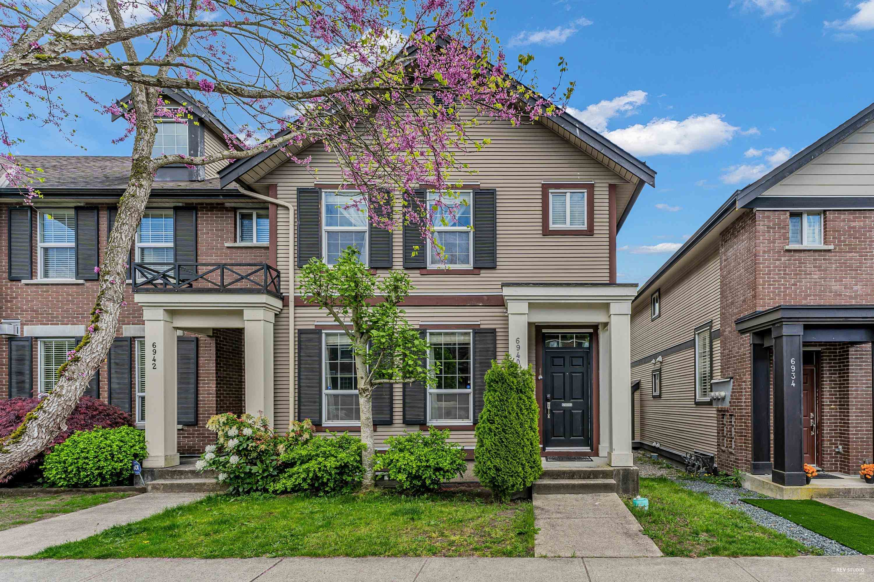 208a Street, Langley, BC V2Y 0G1