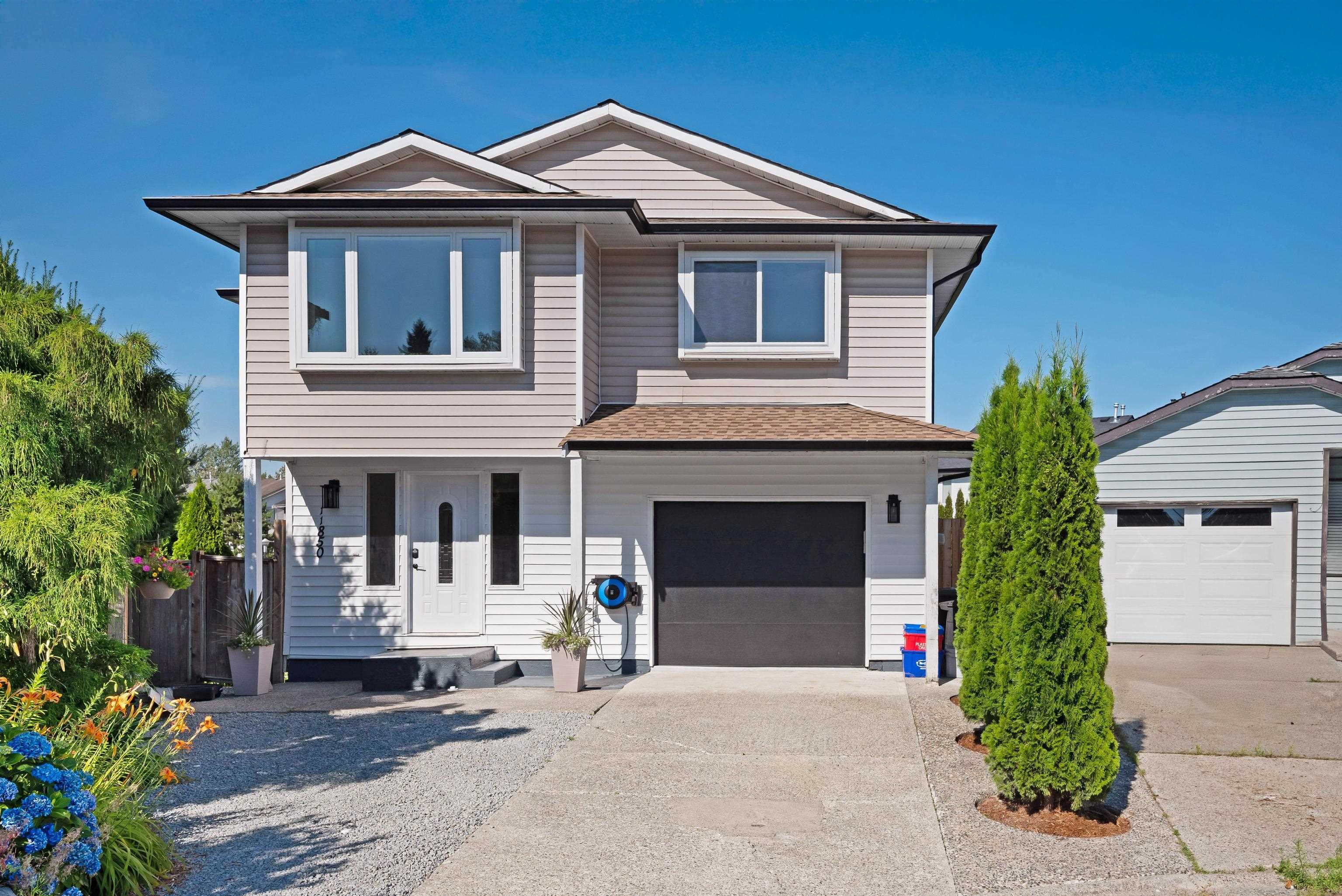 11850 Greenhaven Court, Pitt Meadows, BC V3Y 1L6