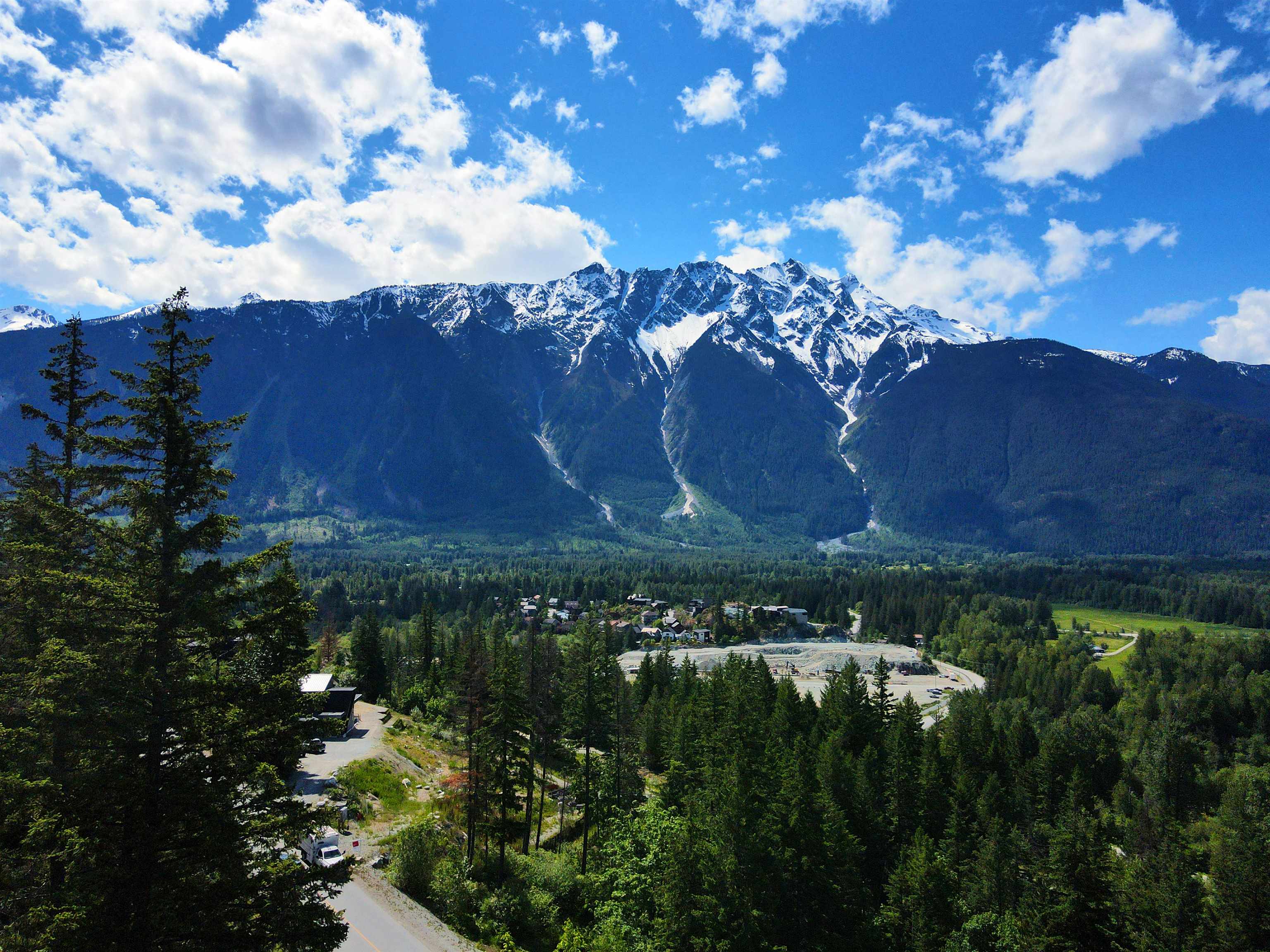 7505 Pebble Creek Drive, Pemberton, BC V0N 2L3
