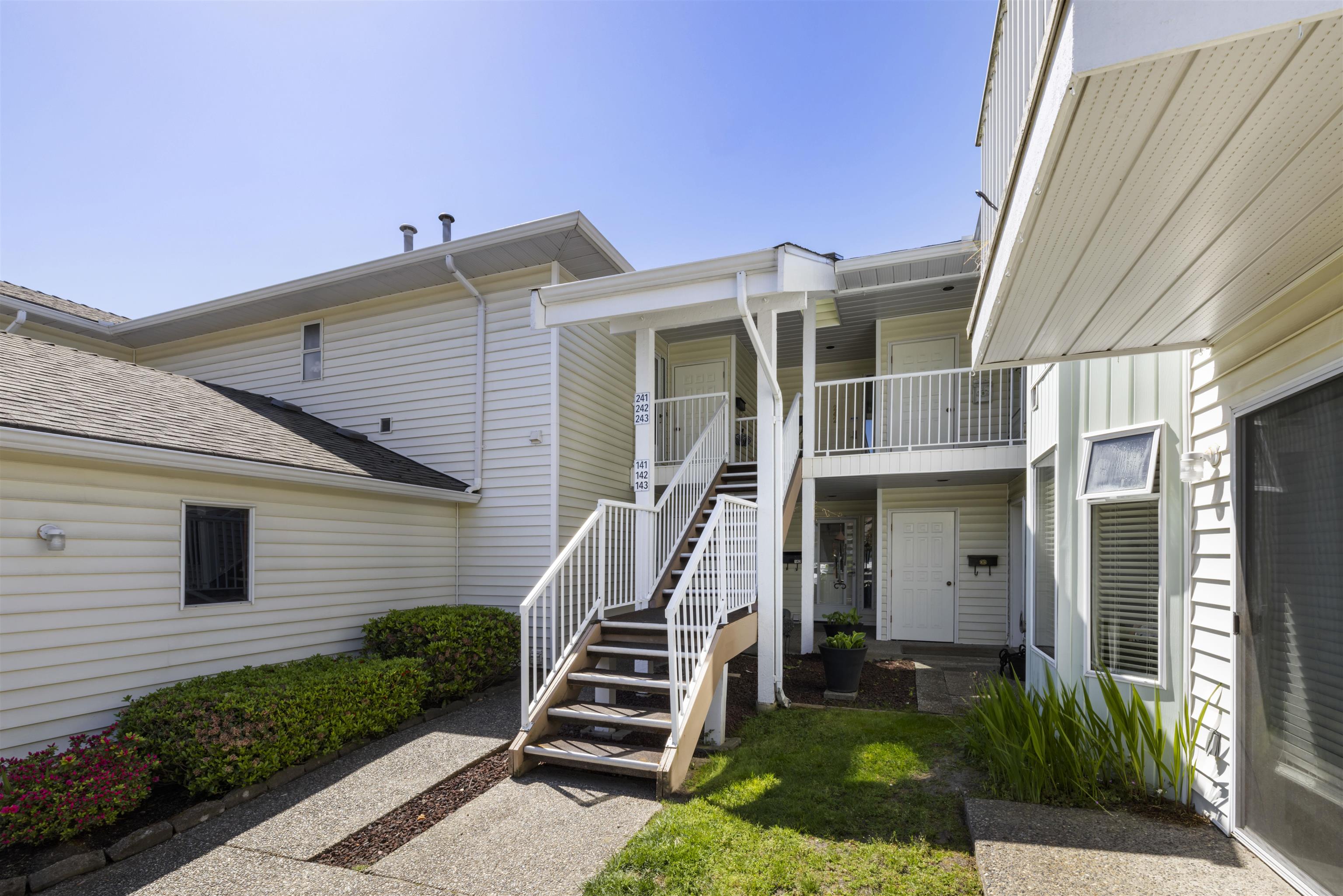 7156 121 Street #241, Surrey, BC V3W 0J6