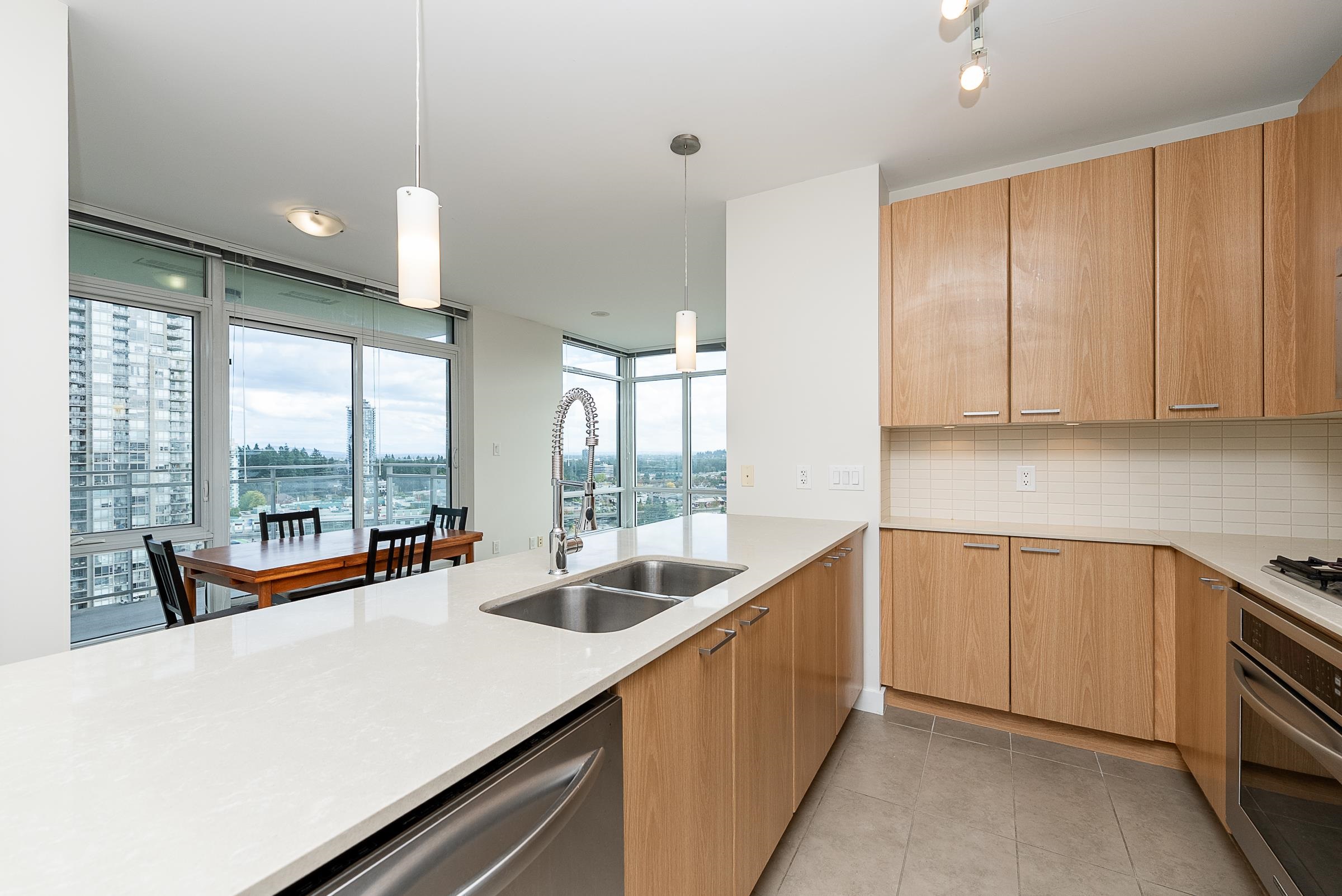 2955 Atlantic Avenue #2105, Coquitlam, BC V3B 0H9