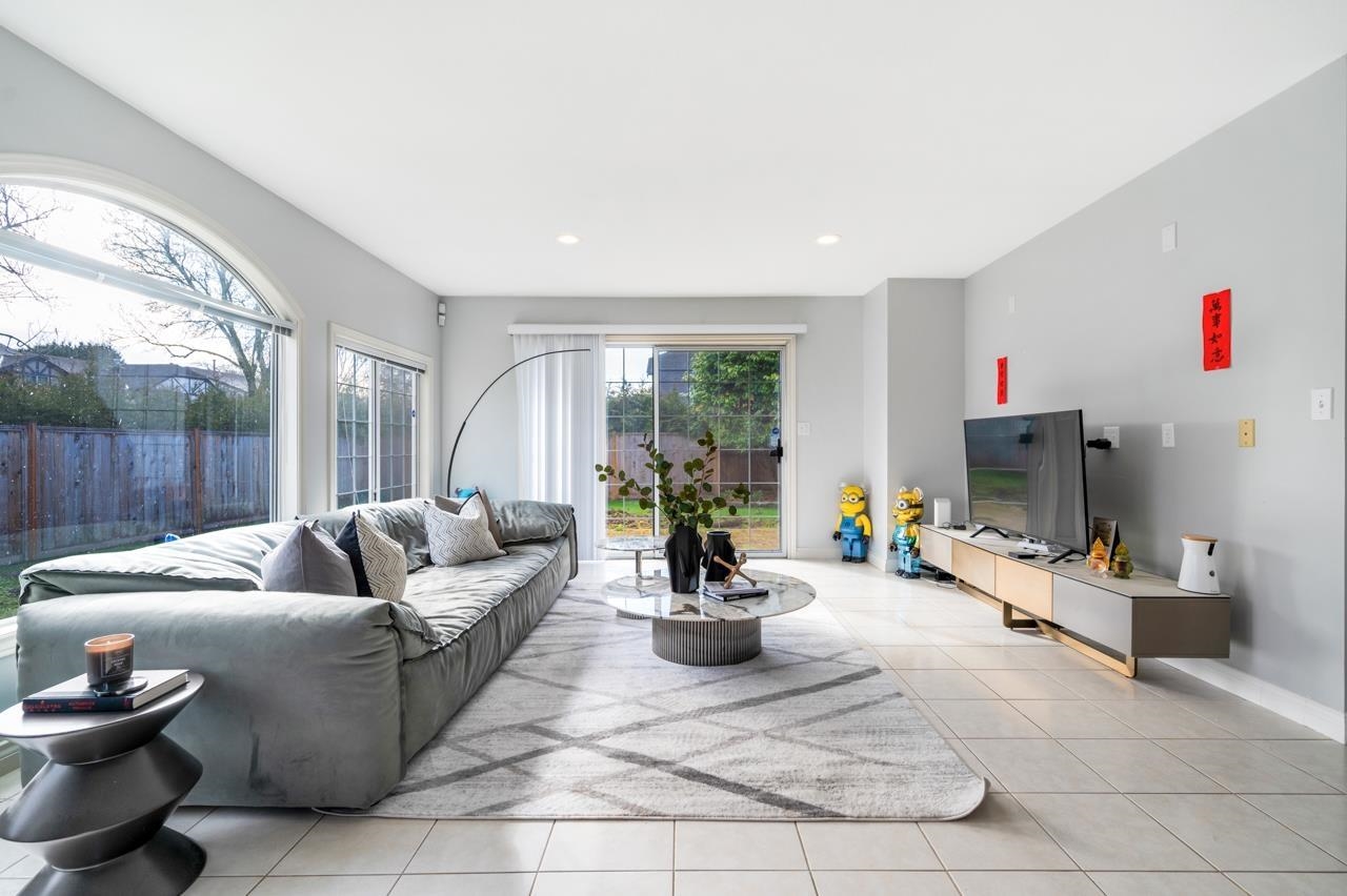 5660 Stefanko Place, Richmond, BC V7E 5G2