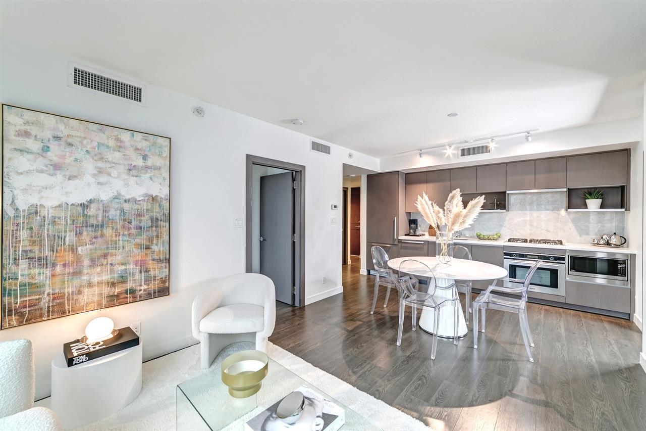 68 Smithe Street #608, Vancouver, BC V6B 0P4
